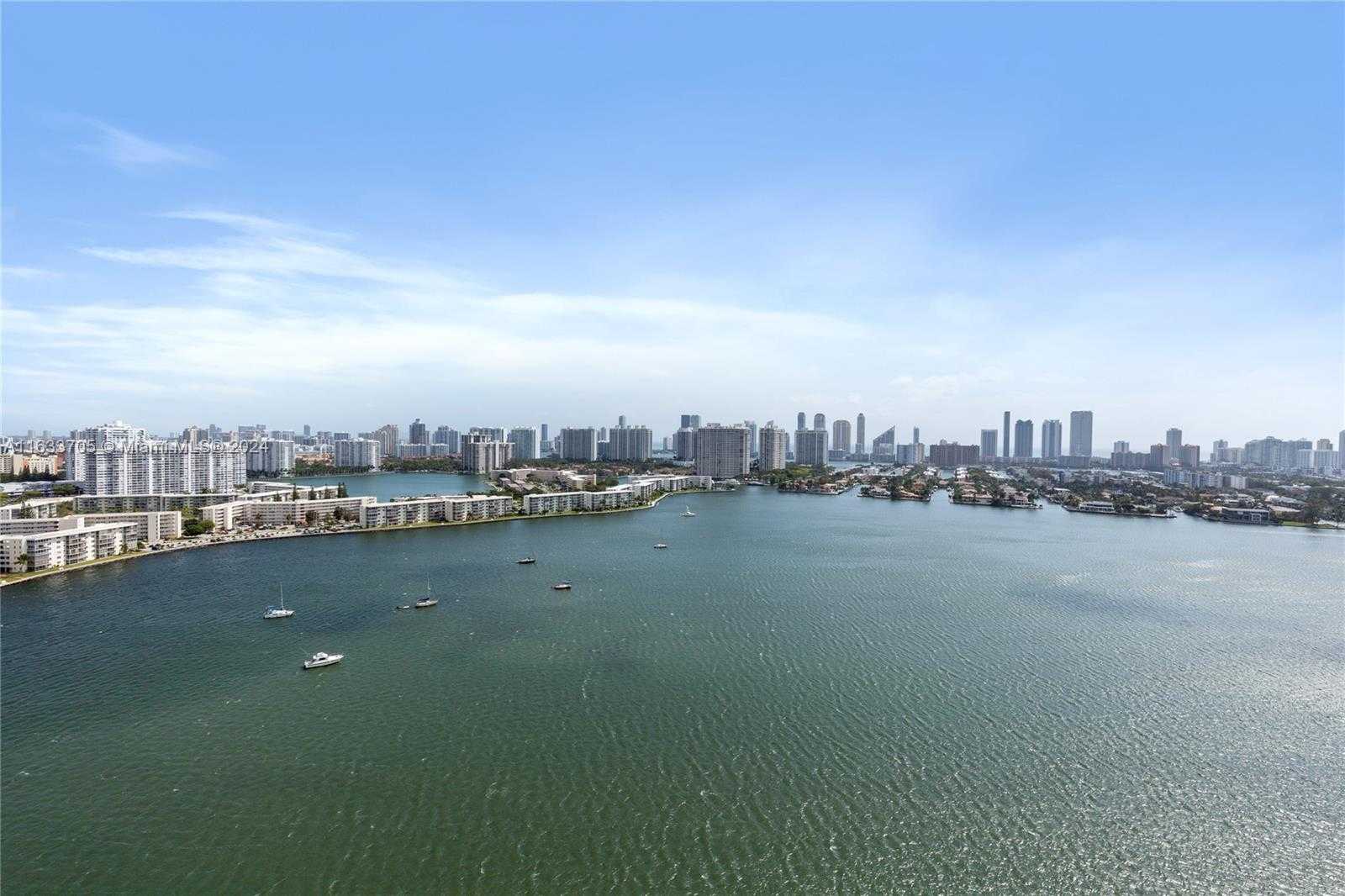 Small Image of 17301 BISCAYNE BLVD #LPH 09, North Miami Beach Number 11