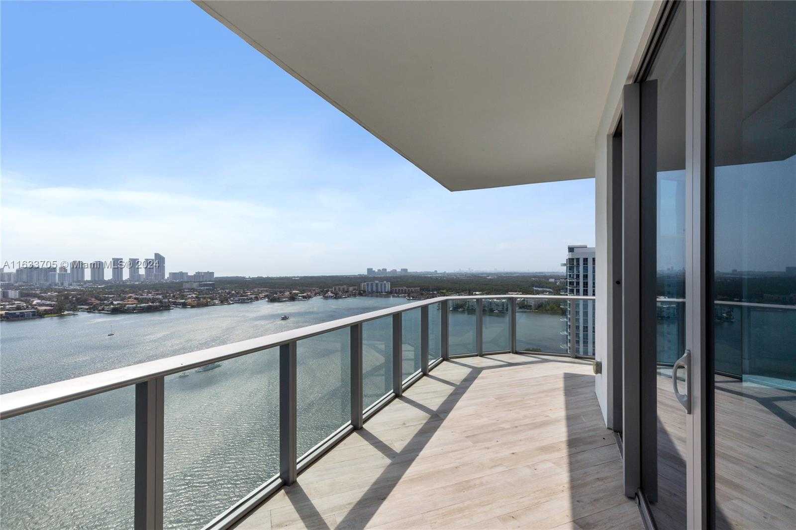 Small Image of 17301 BISCAYNE BLVD #LPH 09, North Miami Beach Number 69