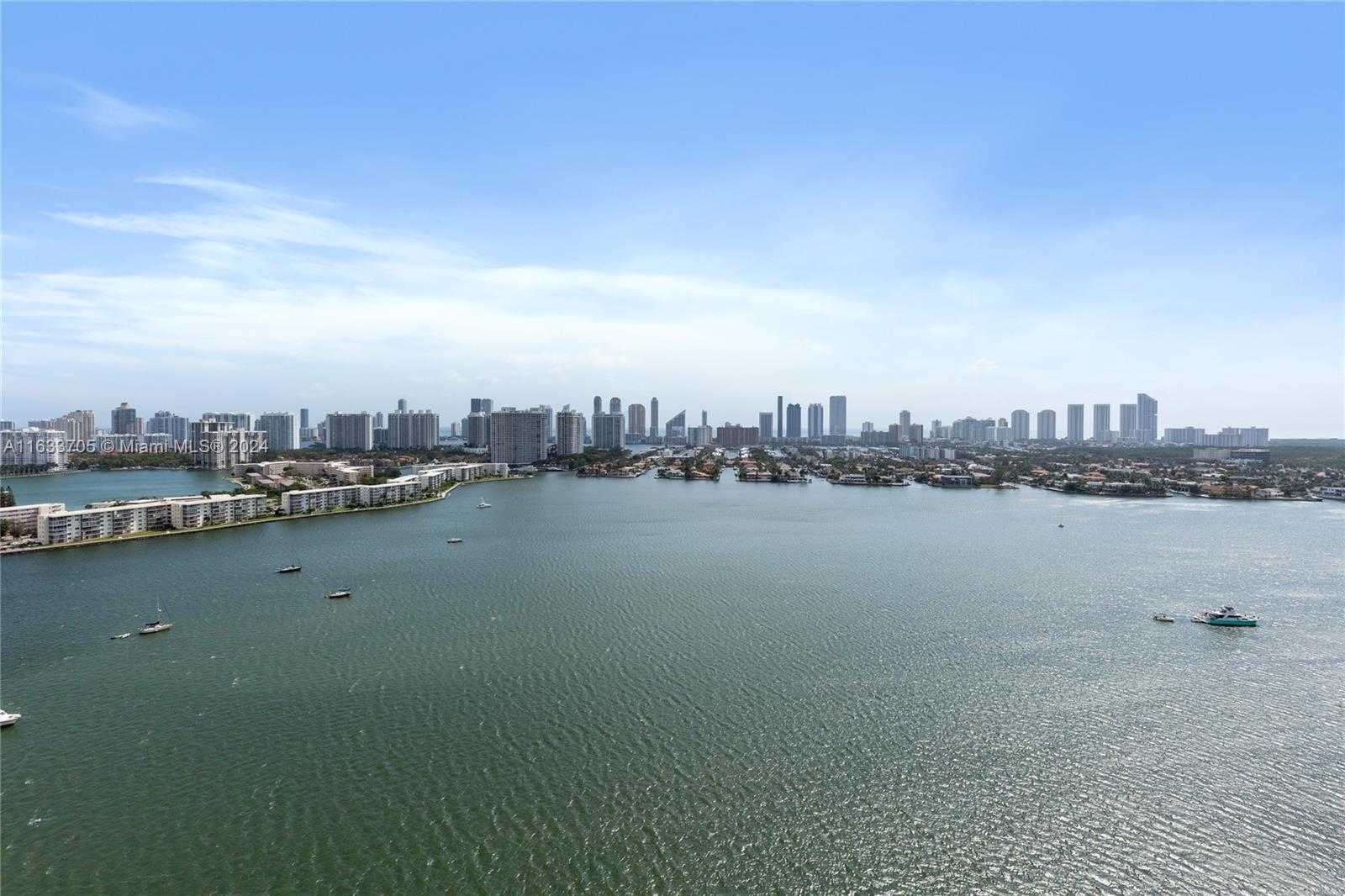 Small Image of 17301 BISCAYNE BLVD #LPH 09, North Miami Beach Number 81