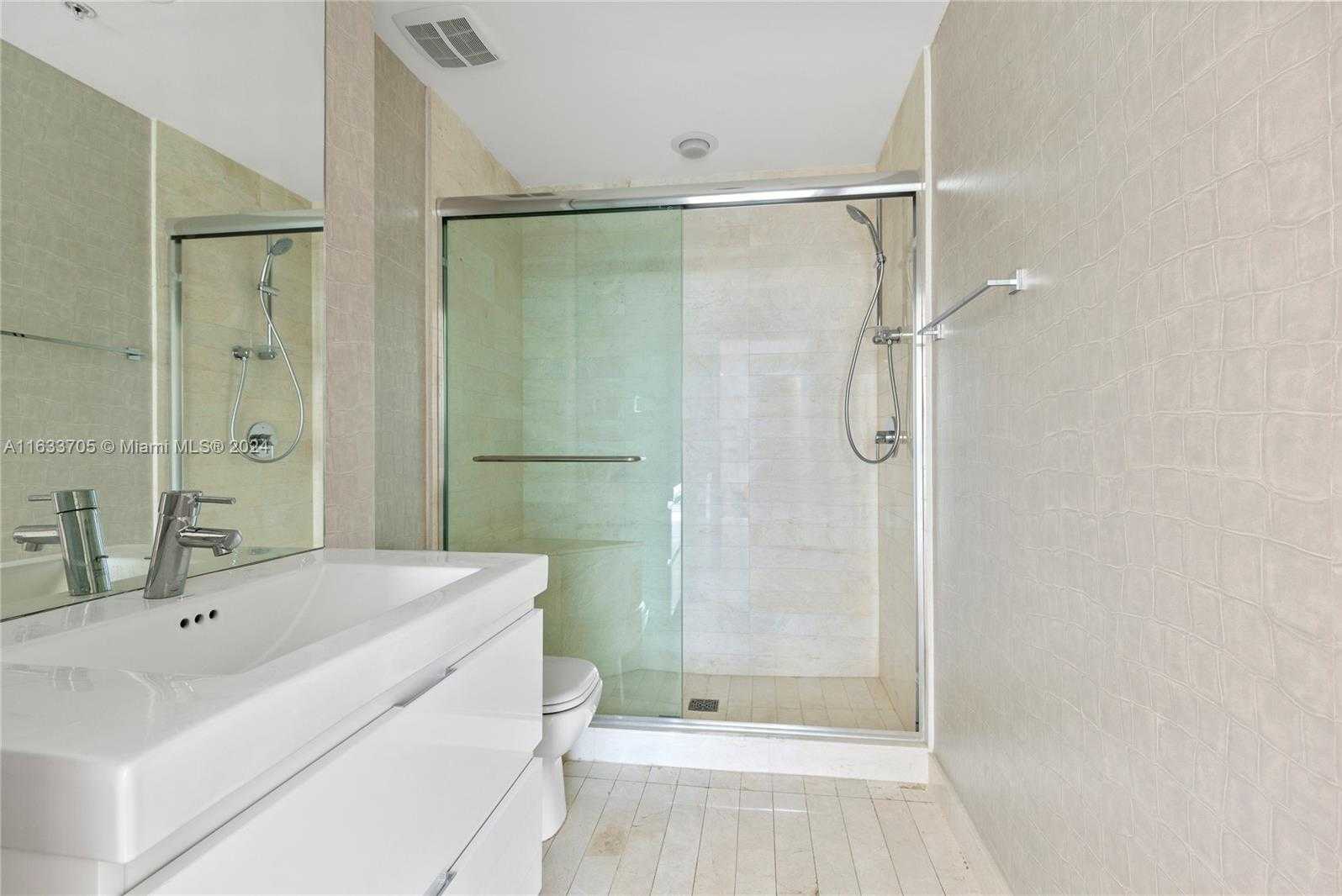 Small Image of 17301 BISCAYNE BLVD #LPH 09, North Miami Beach Number 88