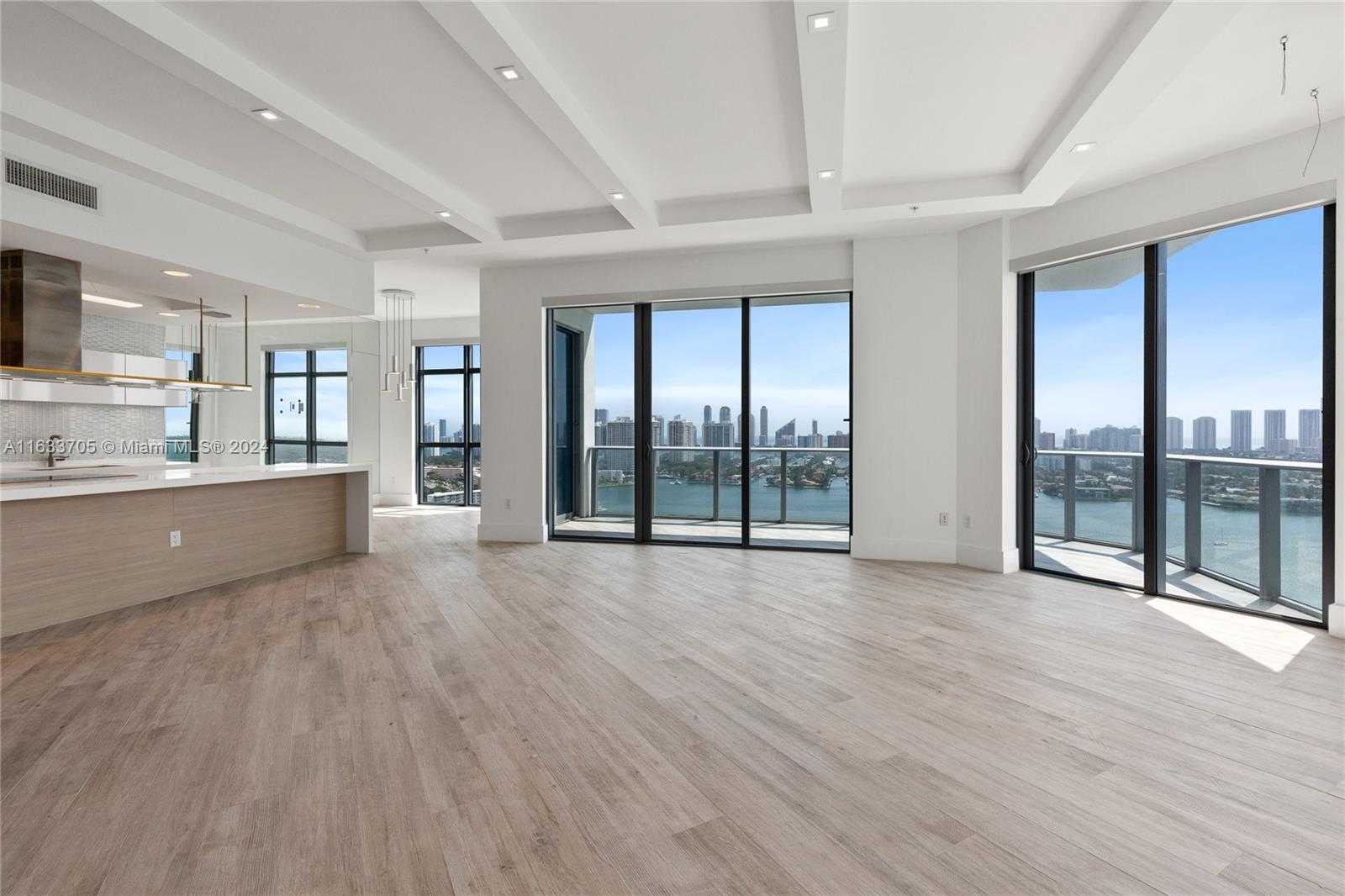 Small Image of 17301 BISCAYNE BLVD #LPH 09, North Miami Beach Number 95