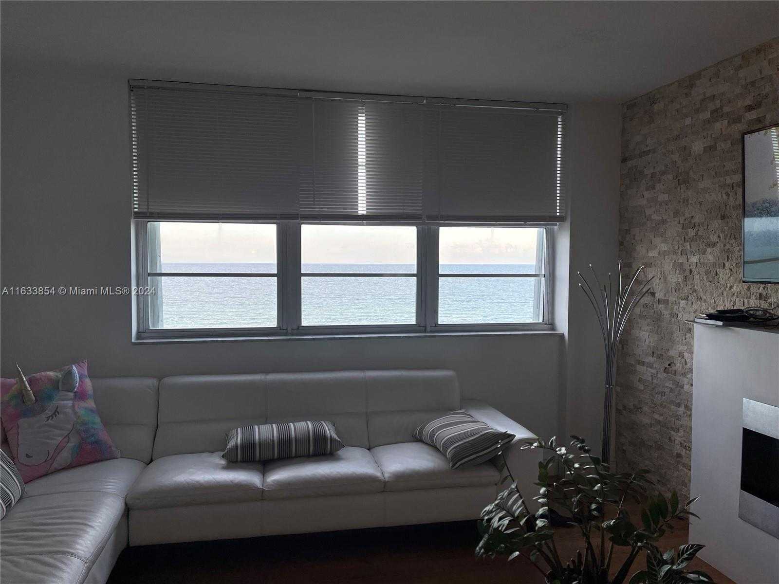 Small Image of 5825 #7G, Miami Beach Number 19