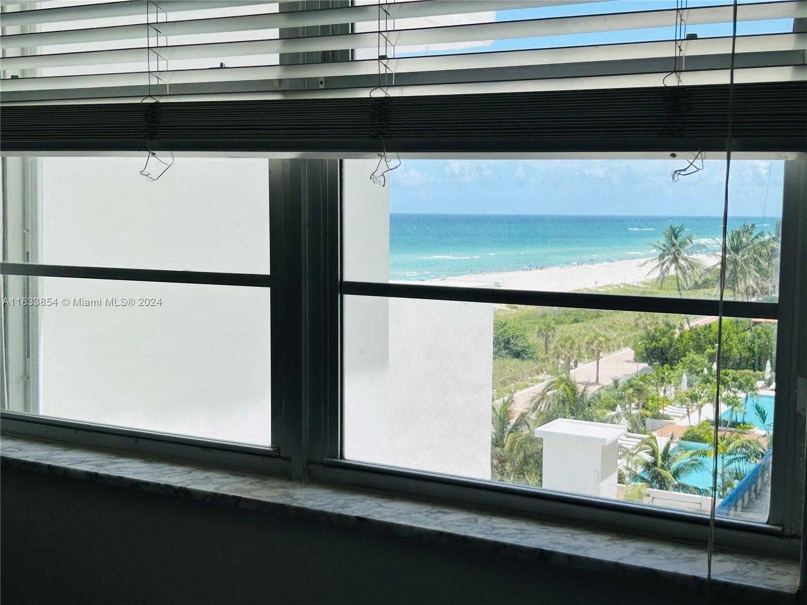 Small Image of 5825 #7G, Miami Beach Number 24