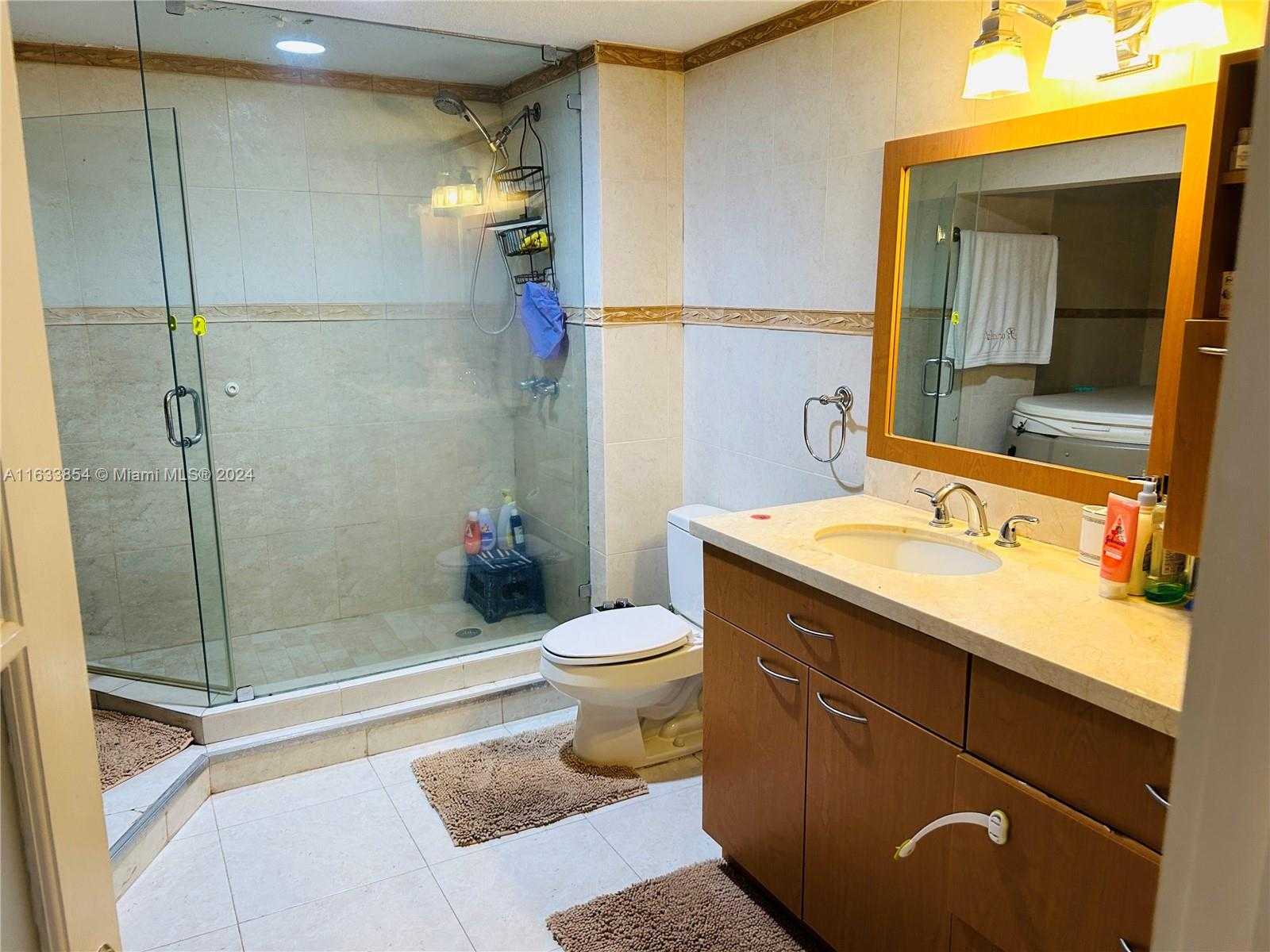 Small Image of 5825 #7G, Miami Beach Number 28