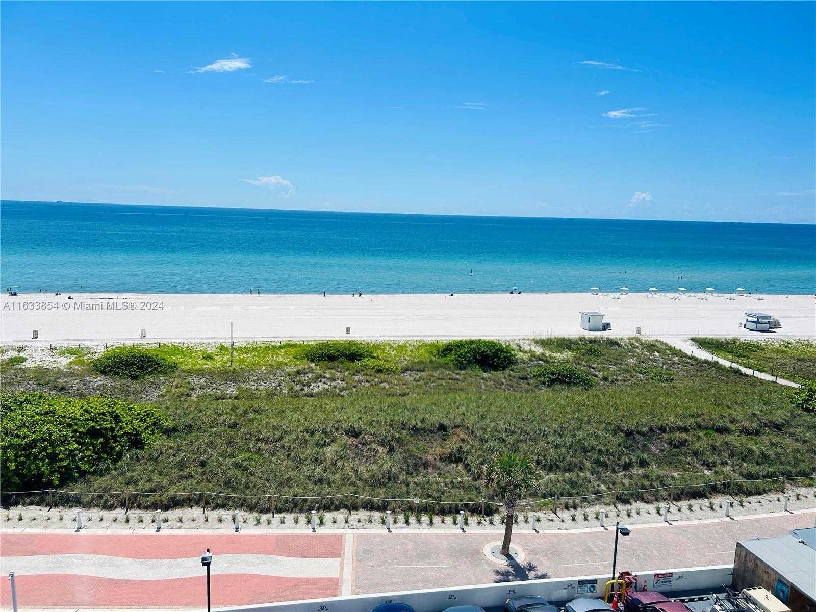Small Image of 5825 #7G, Miami Beach Number 32