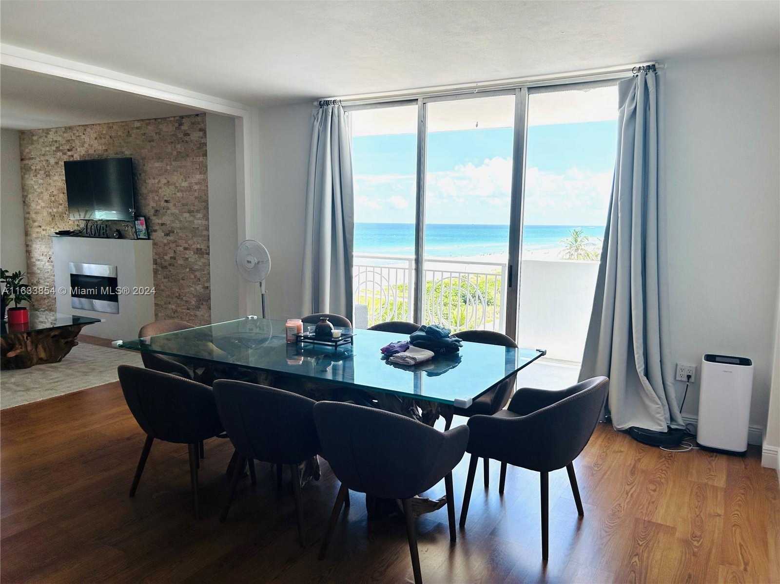 Small Image of 5825 #7G, Miami Beach Number 4