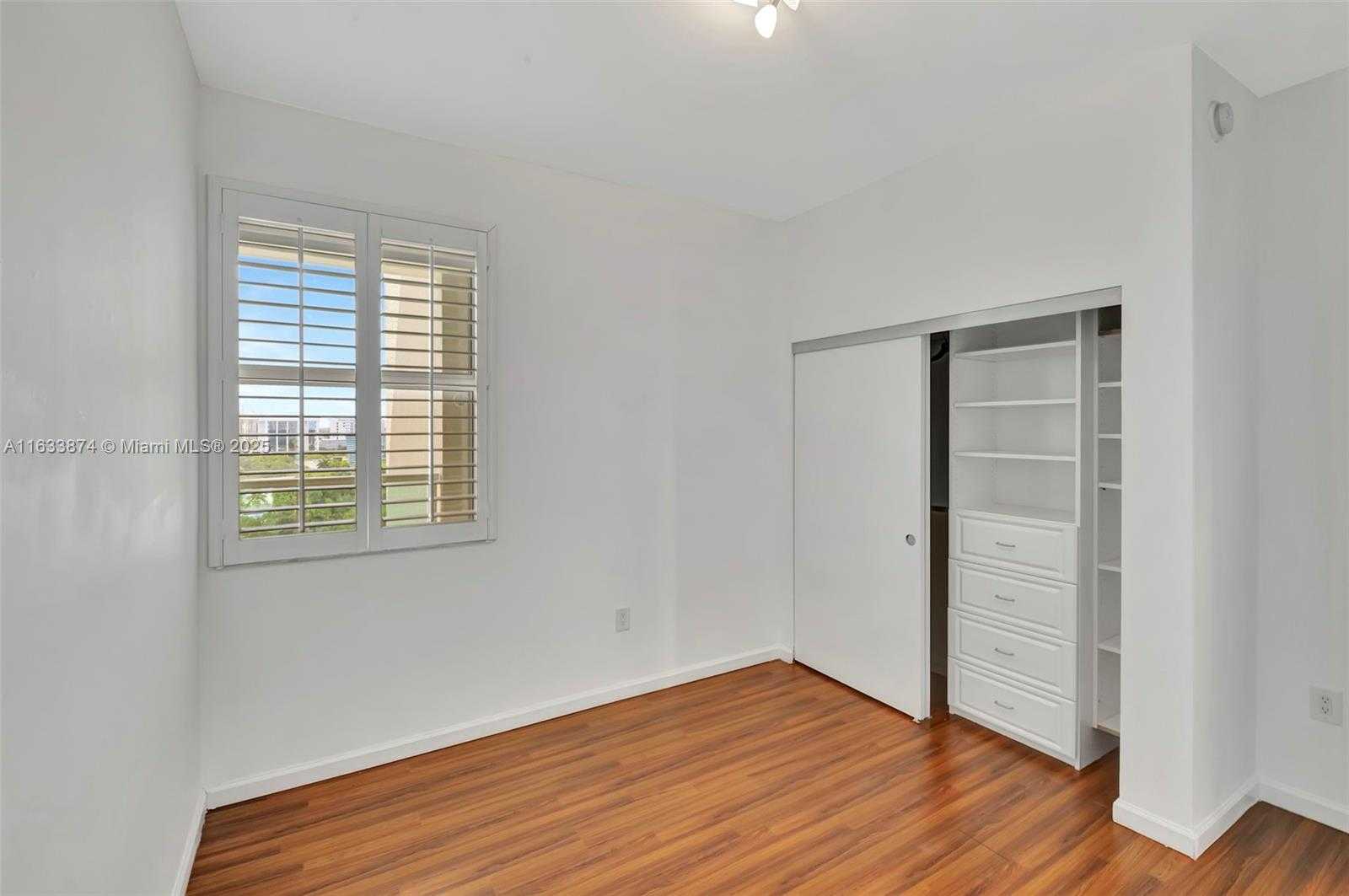 Small Image of 3340 NORTH EAST 190TH ST #1102, Aventura Number 27