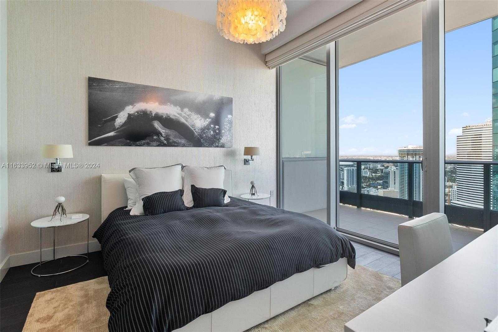 Small Image of 200 BISCAYNE BOULEVARD WAY #5211, Miami Number 17