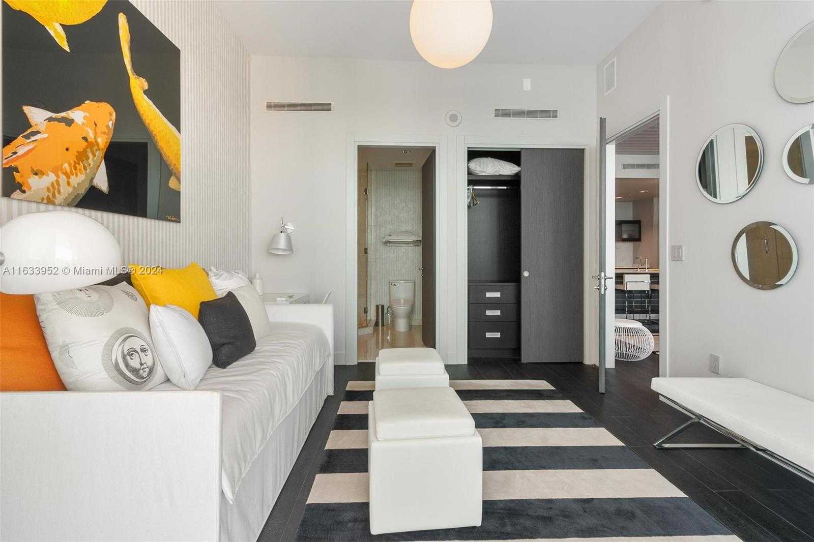 Small Image of 200 BISCAYNE BOULEVARD WAY #5211, Miami Number 9
