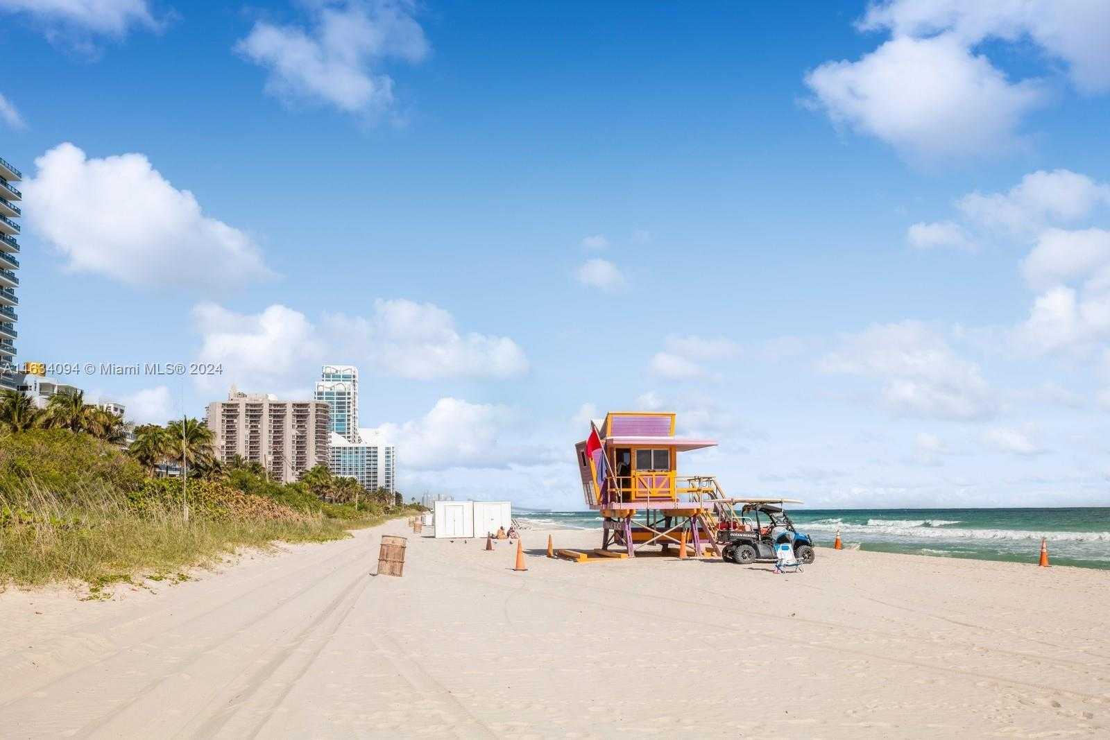 Small Image of 6423 COLLINS AVE #310, Miami Beach Number 27