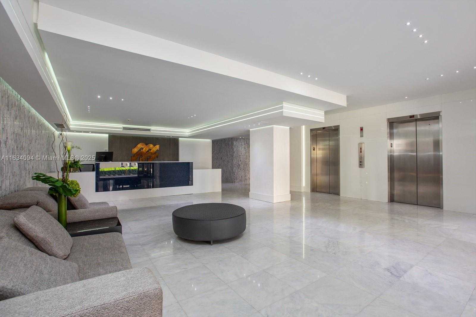 Small Image of 6423 COLLINS AVE #310, Miami Beach Number 3