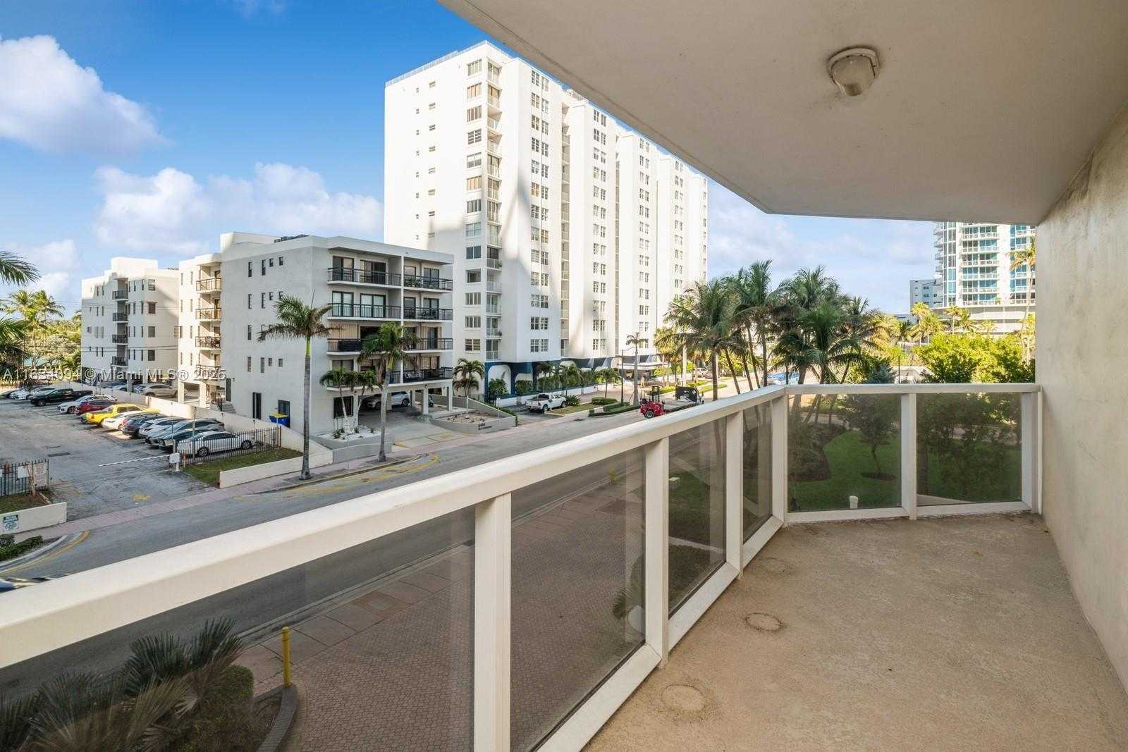 Small Image of 6423 COLLINS AVE #310, Miami Beach Number 6