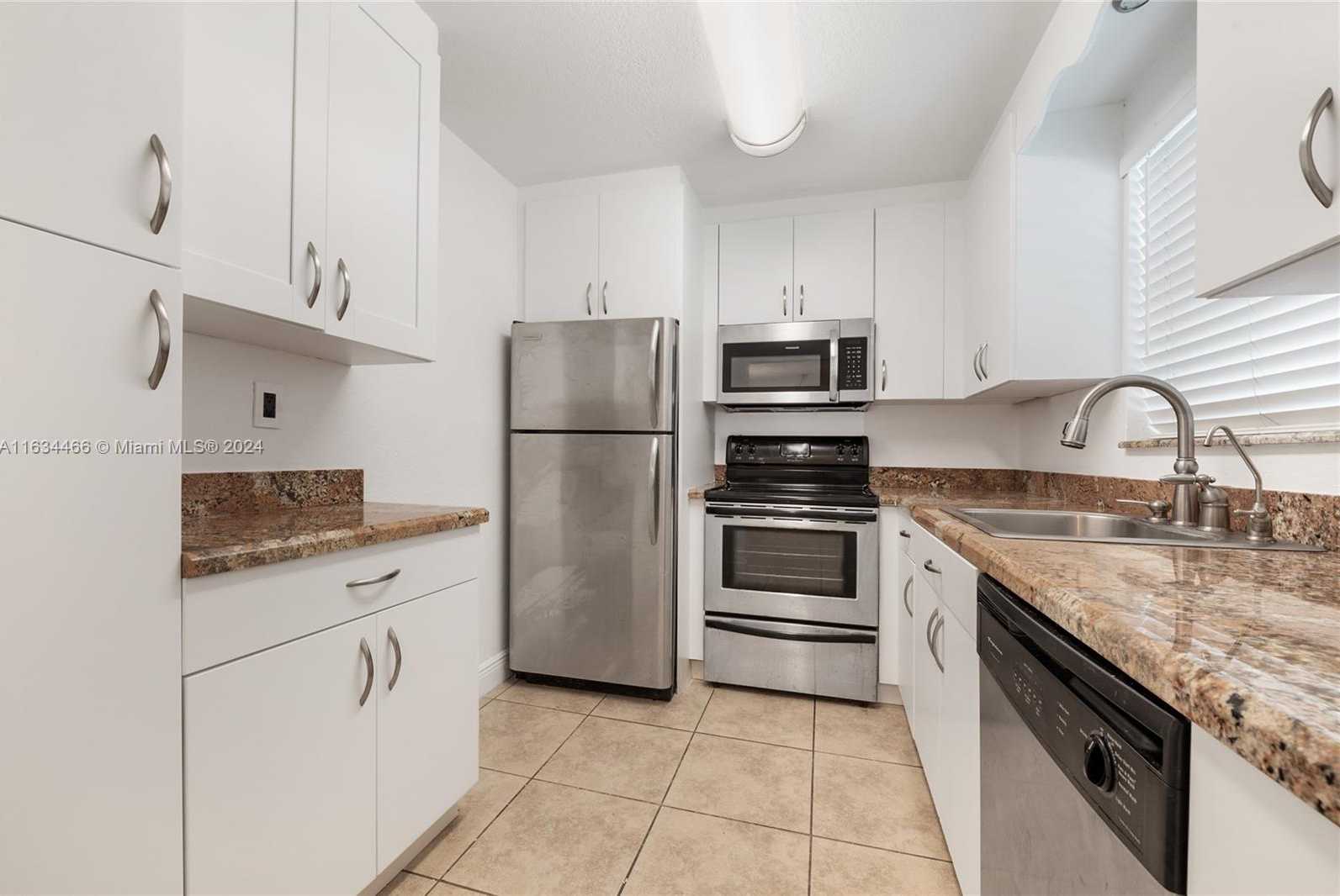 Small Image of 9367 FONTAINEBLEAU BLVD #G115, Miami Number 2