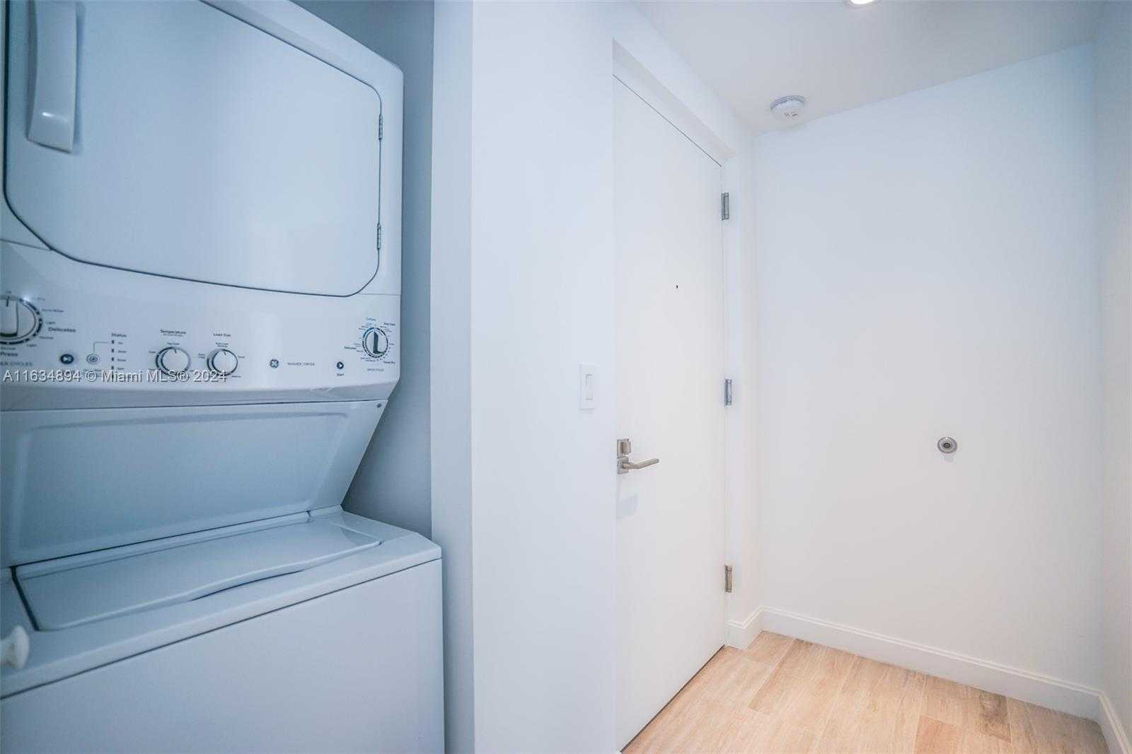 Small Image of 55 SOUTH WEST 9TH ST #2108, Miami Number 20