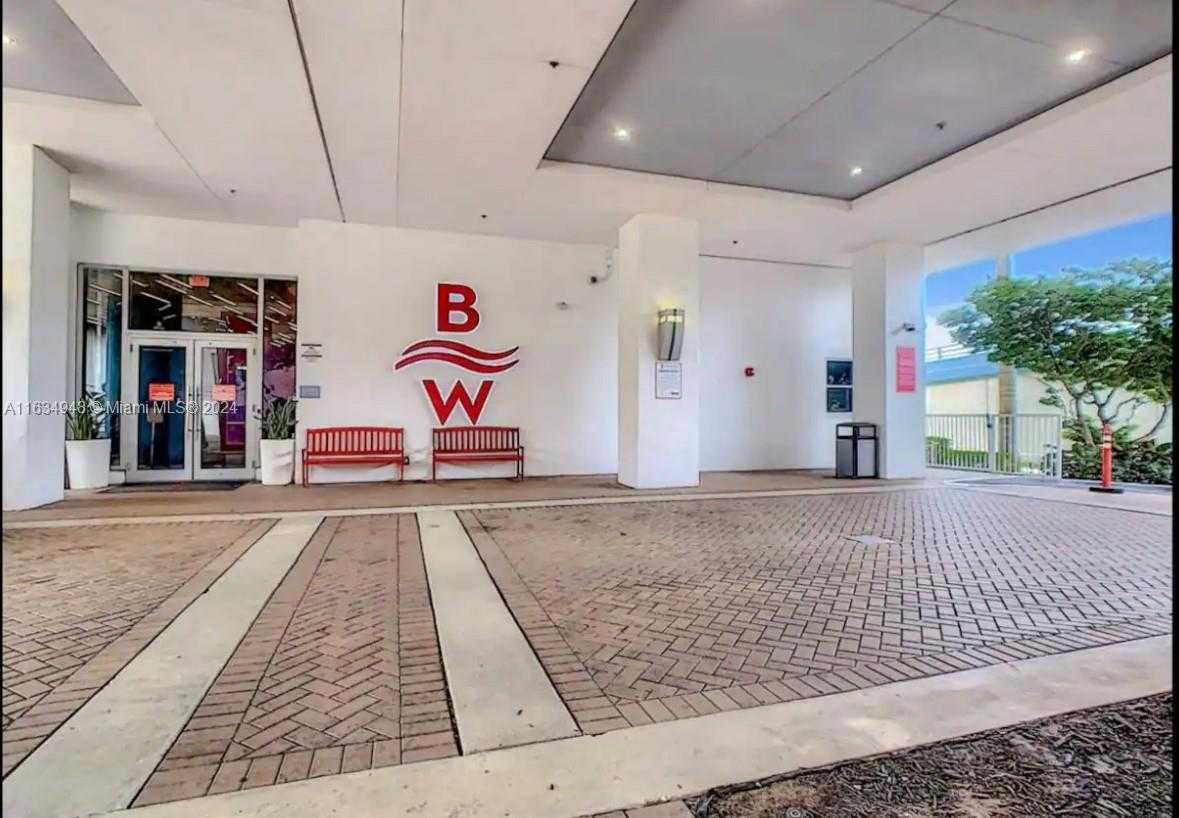 Small Image of 2602 E Hallandale Beach Blvd, Hallandale Beach, FL 33009, USA Number 4