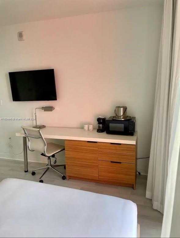 Small Image of 2602 E Hallandale Beach Blvd, Hallandale Beach, FL 33009, USA Number 6