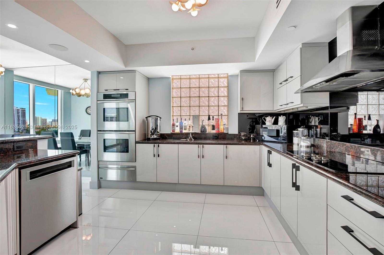 Small Image of 3301 NORTH EAST 183RD ST #1209, Aventura Number 2