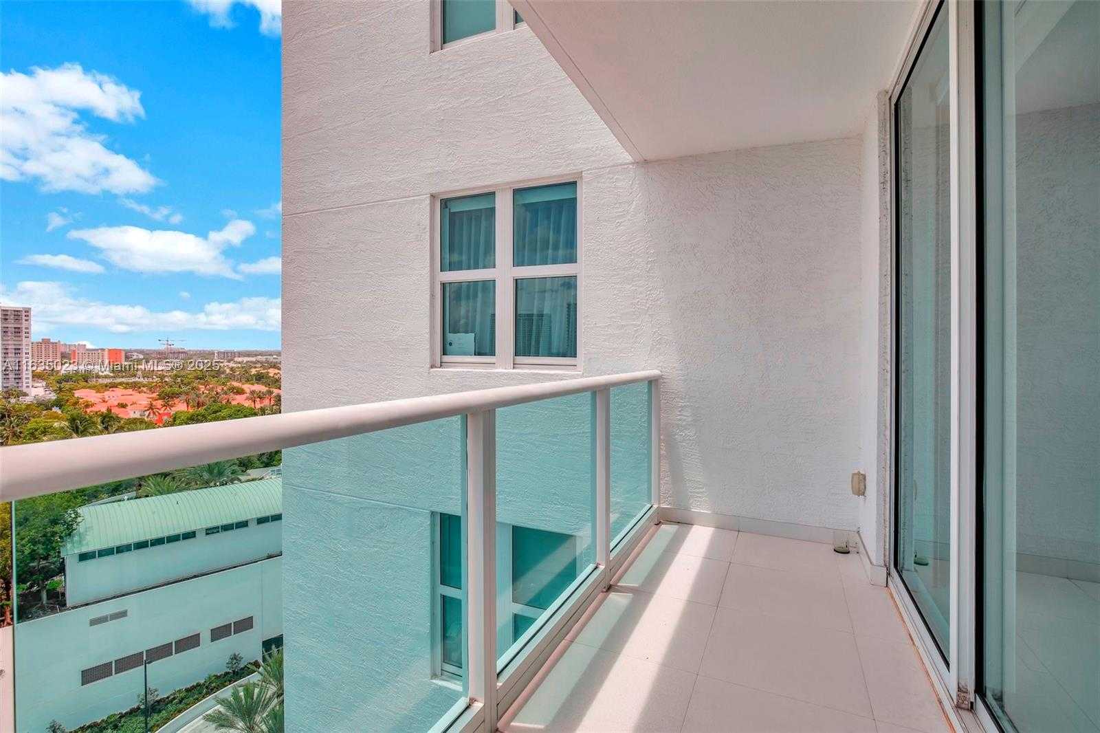 Small Image of 3301 NORTH EAST 183RD ST #1209, Aventura Number 23
