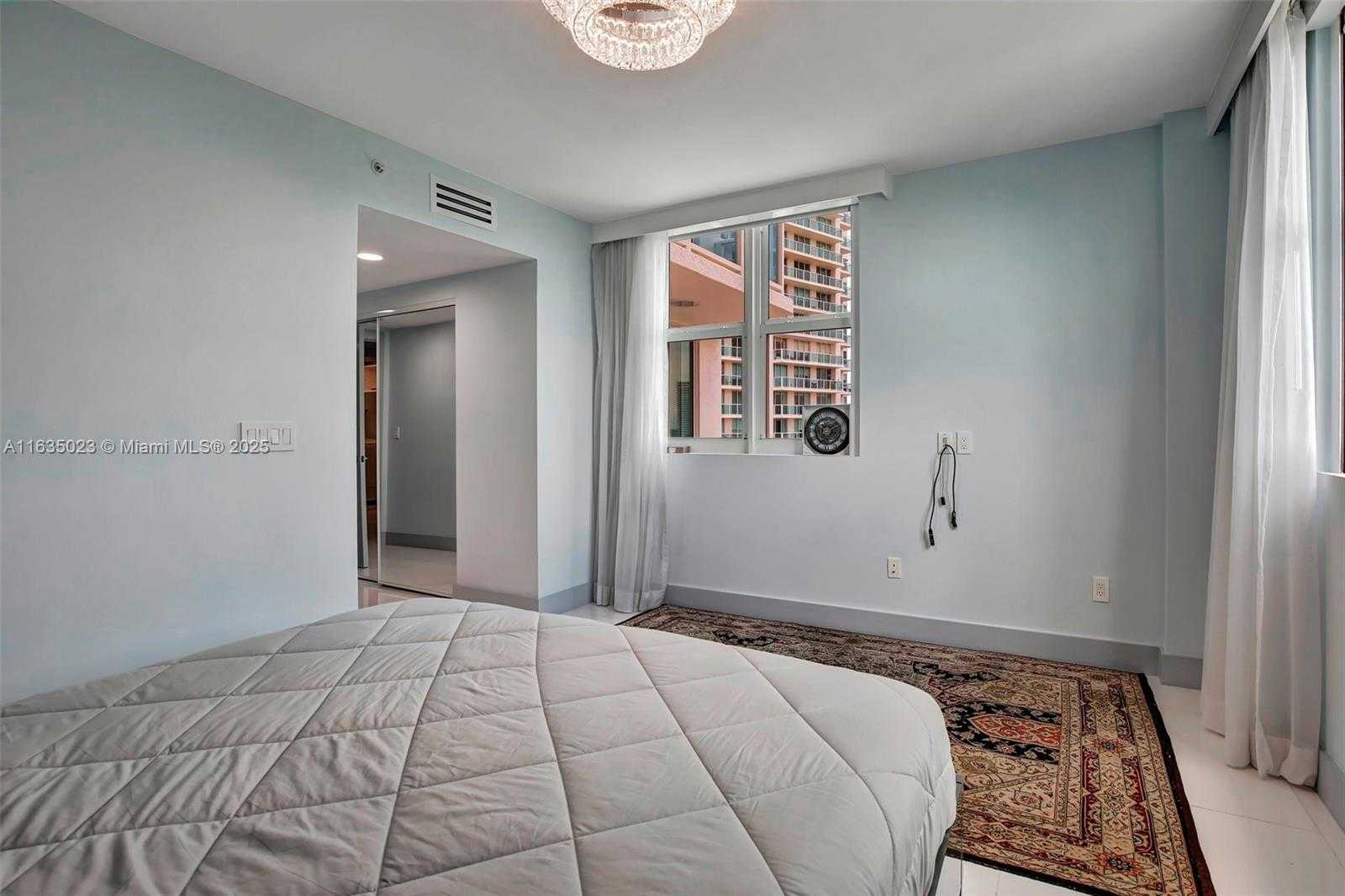 Small Image of 3301 NORTH EAST 183RD ST #1209, Aventura Number 33