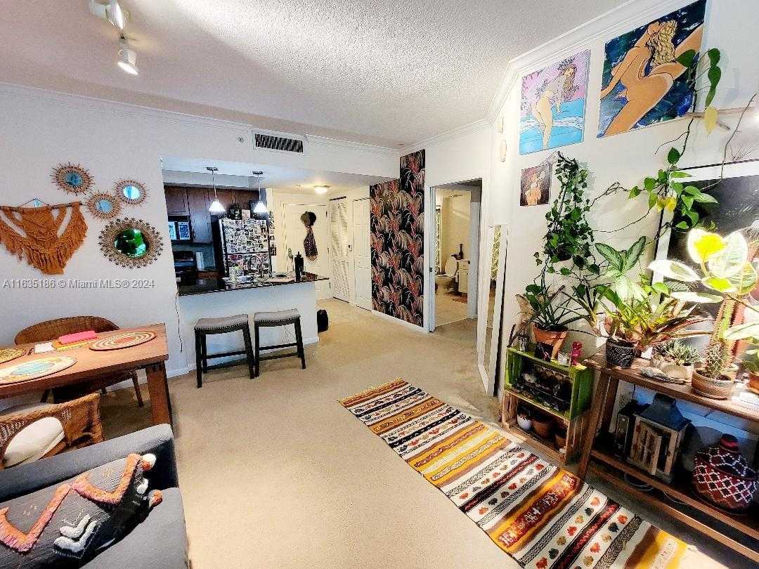 Small Image of 2000 NORTH BAYSHORE DR #226, Miami Number 4