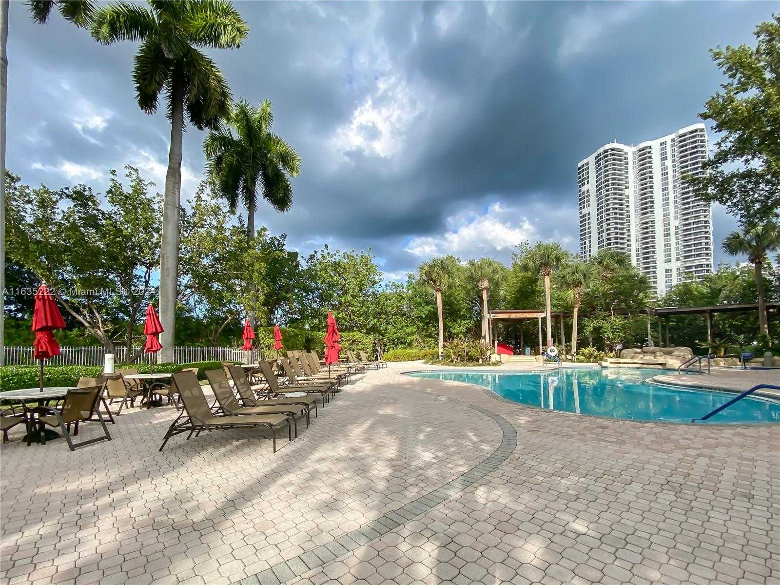 Small Image of 3400 NORTH EAST 192ND ST #LPH7, Aventura Number 30