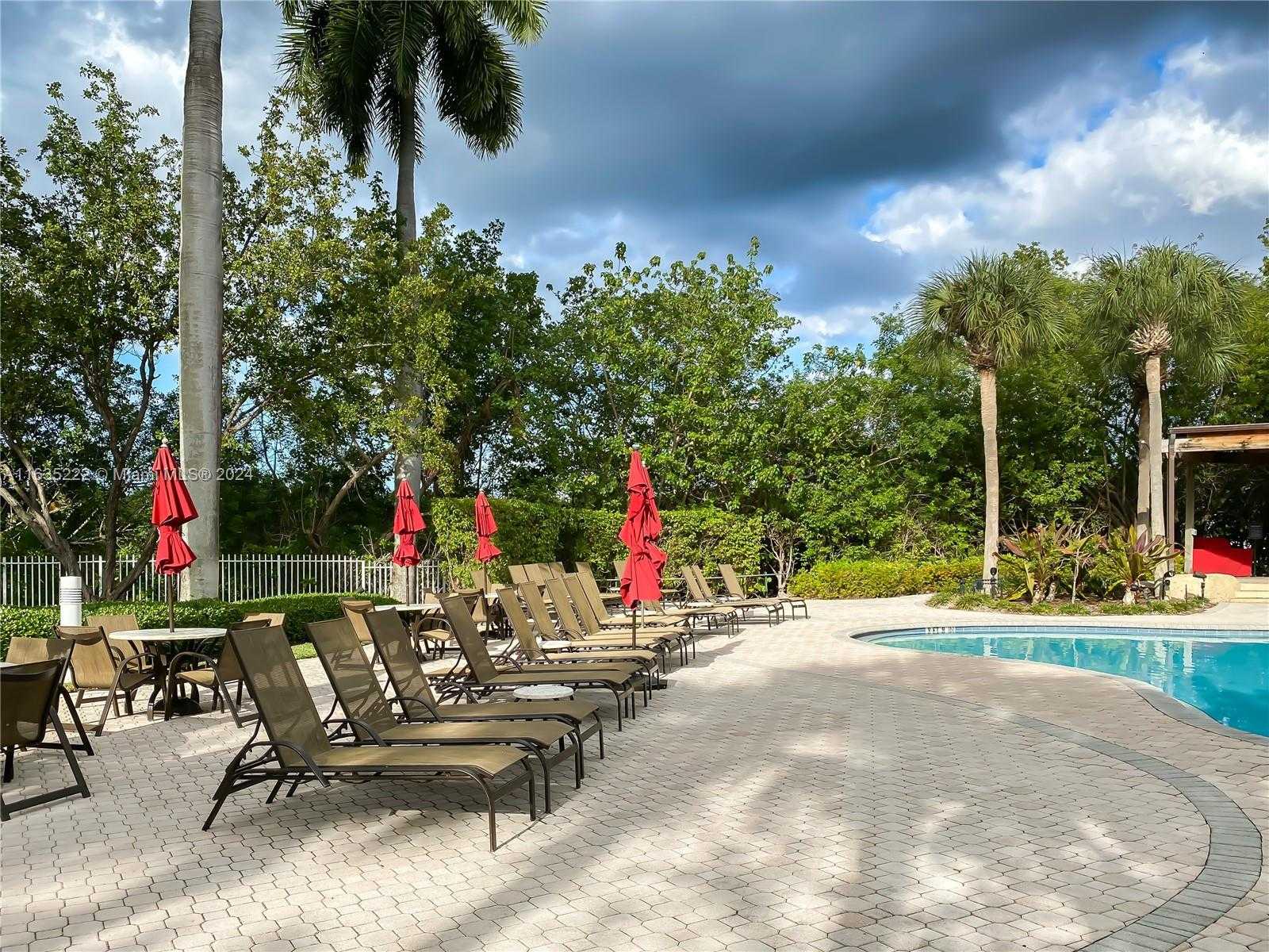 Small Image of 3400 NORTH EAST 192ND ST #LPH7, Aventura Number 31