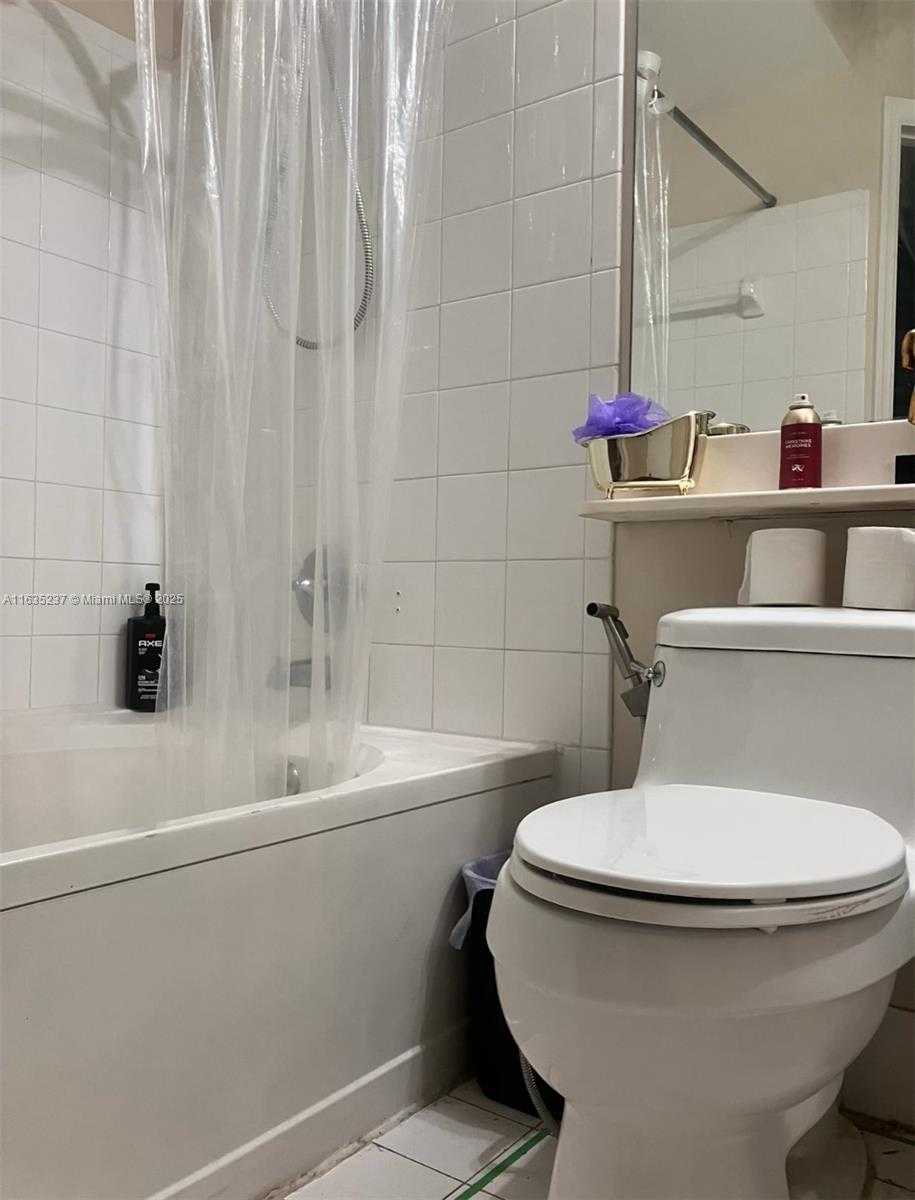 Small Image of 17145 NORTH BAY RD #4108, Sunny Isles Beach Number 37