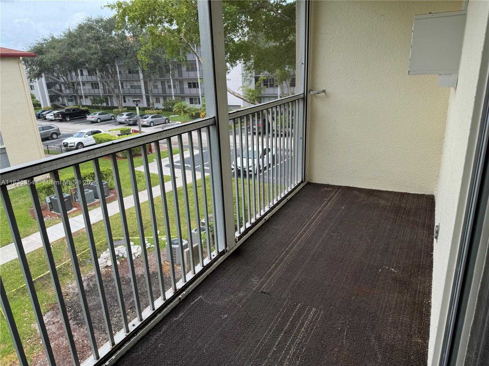 Small Image of 200 SOUTH WEST 132ND WAY #313L, Pembroke Pines Number 10