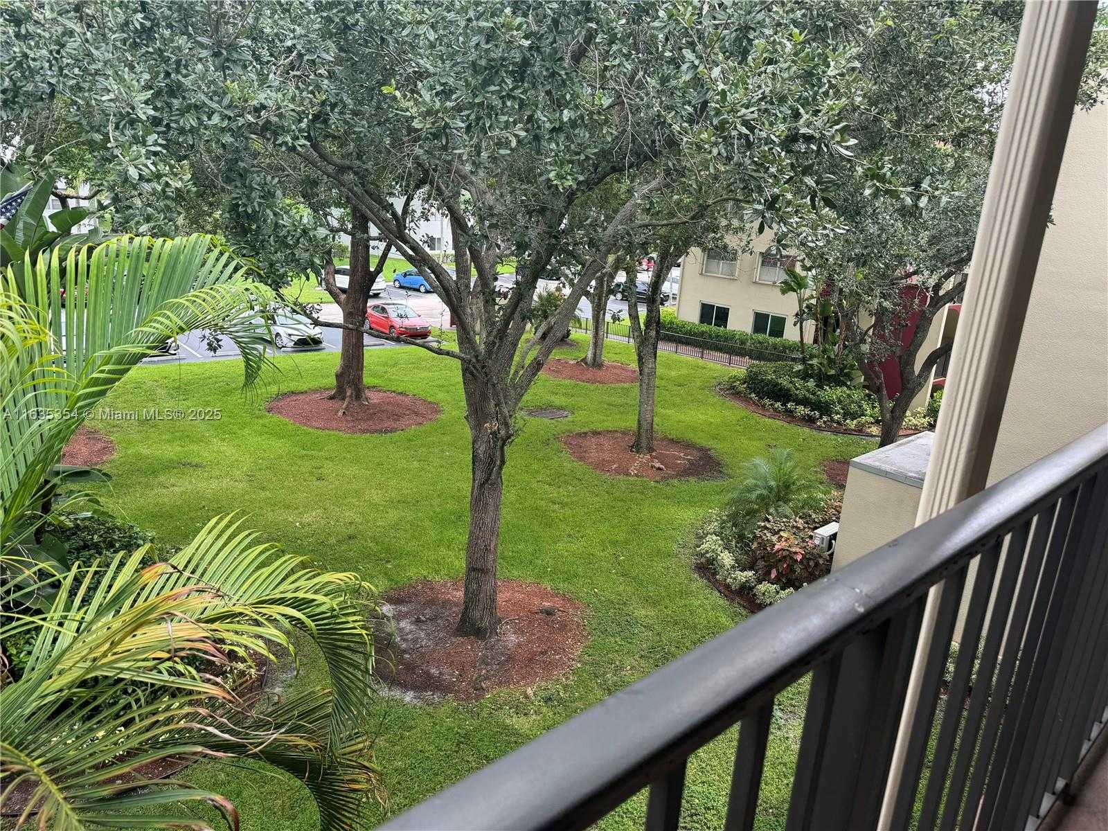 Small Image of 200 SOUTH WEST 132ND WAY #313L, Pembroke Pines Number 13