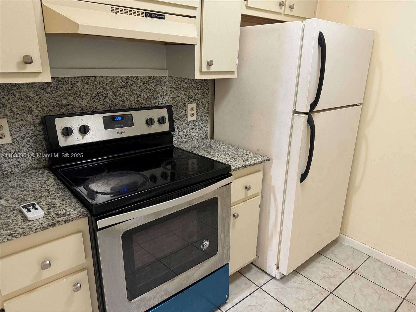 Small Image of 200 SOUTH WEST 132ND WAY #313L, Pembroke Pines Number 2