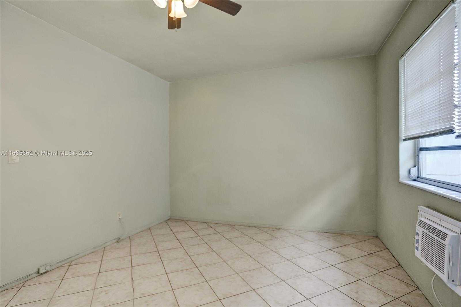 Small Image of 6856 ABBOTT AVE #6, Miami Beach Number 16