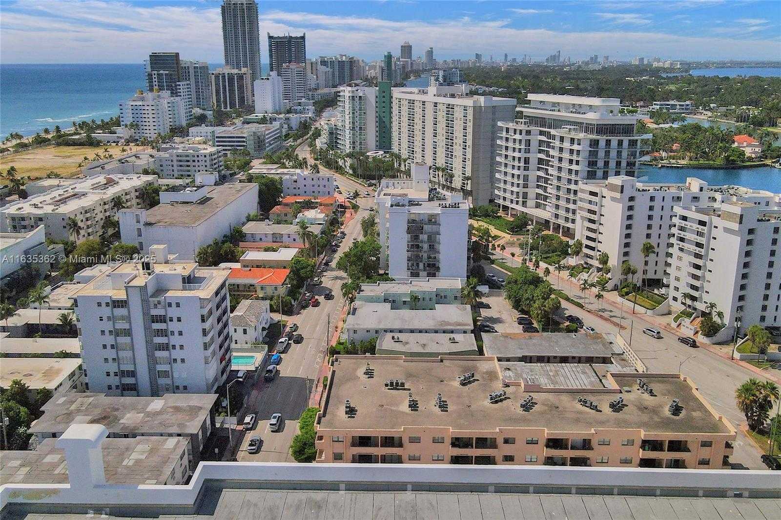 Small Image of 6856 ABBOTT AVE #6, Miami Beach Number 25