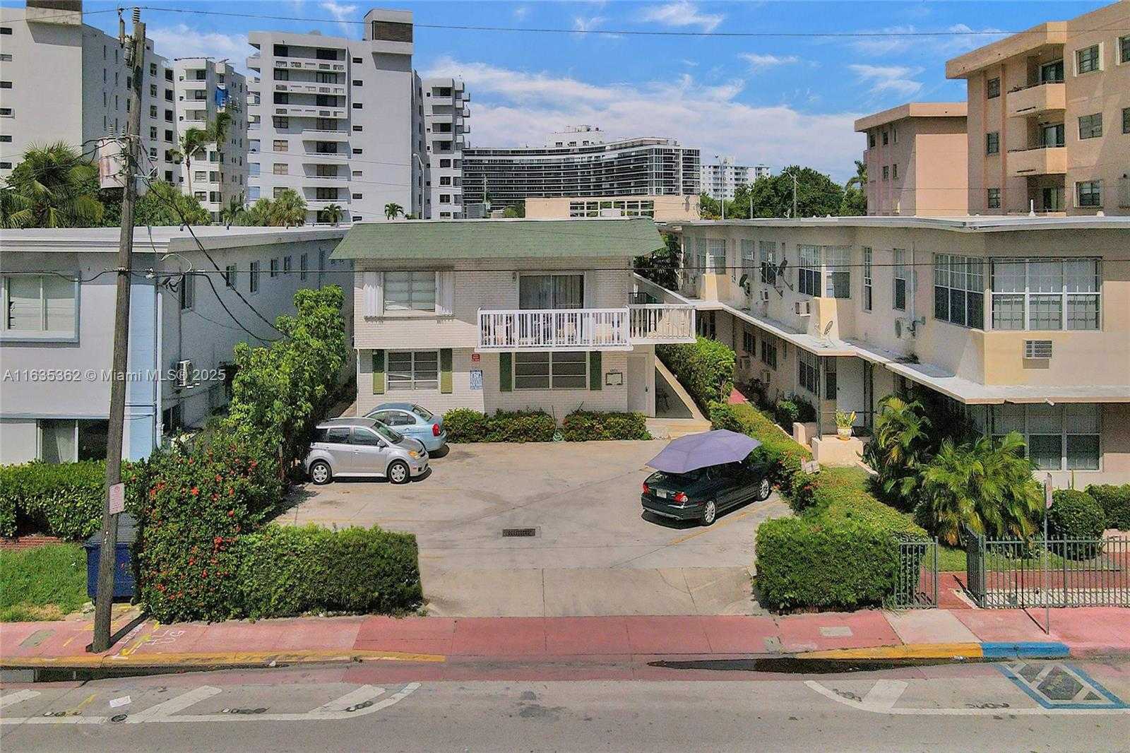 Small Image of 6856 ABBOTT AVE #6, Miami Beach Number 28