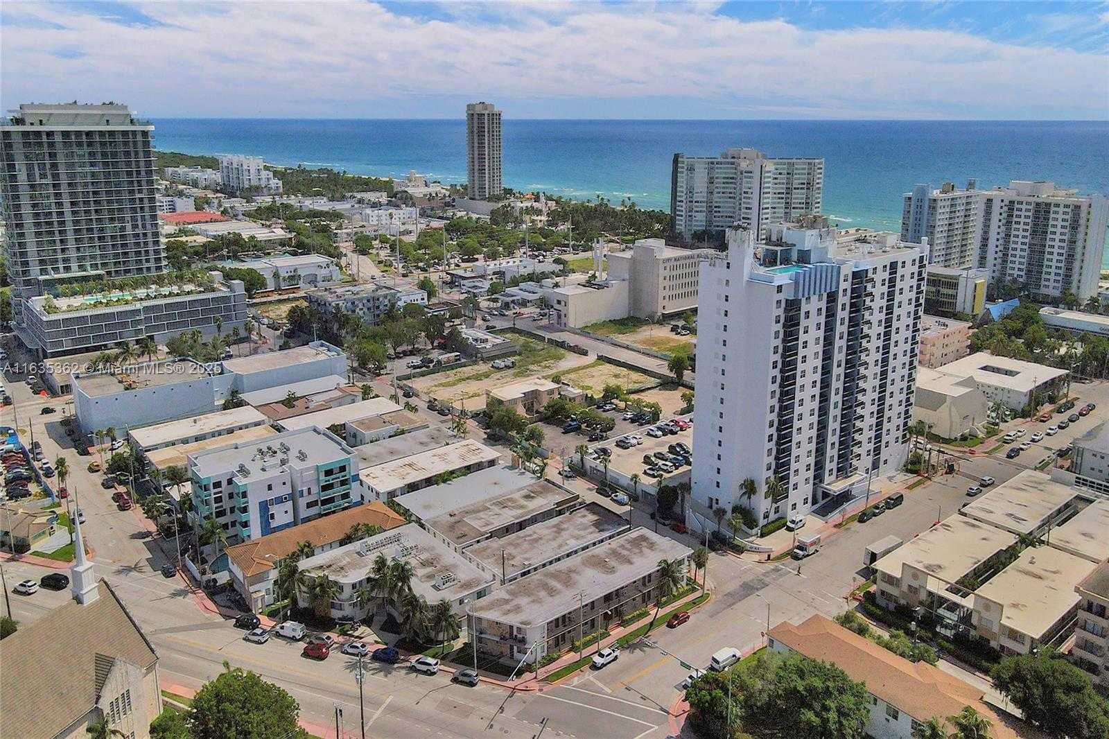 Small Image of 6856 ABBOTT AVE #6, Miami Beach Number 31
