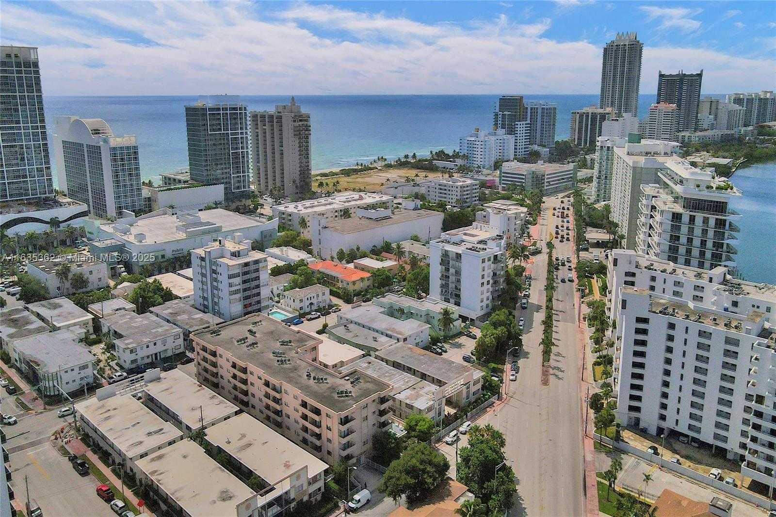 Small Image of 6856 ABBOTT AVE #6, Miami Beach Number 32