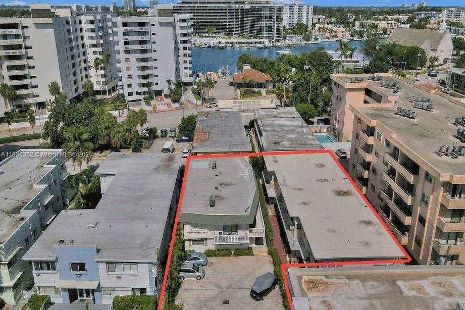 Small Image of 6856 ABBOTT AVE #6, Miami Beach Number 36