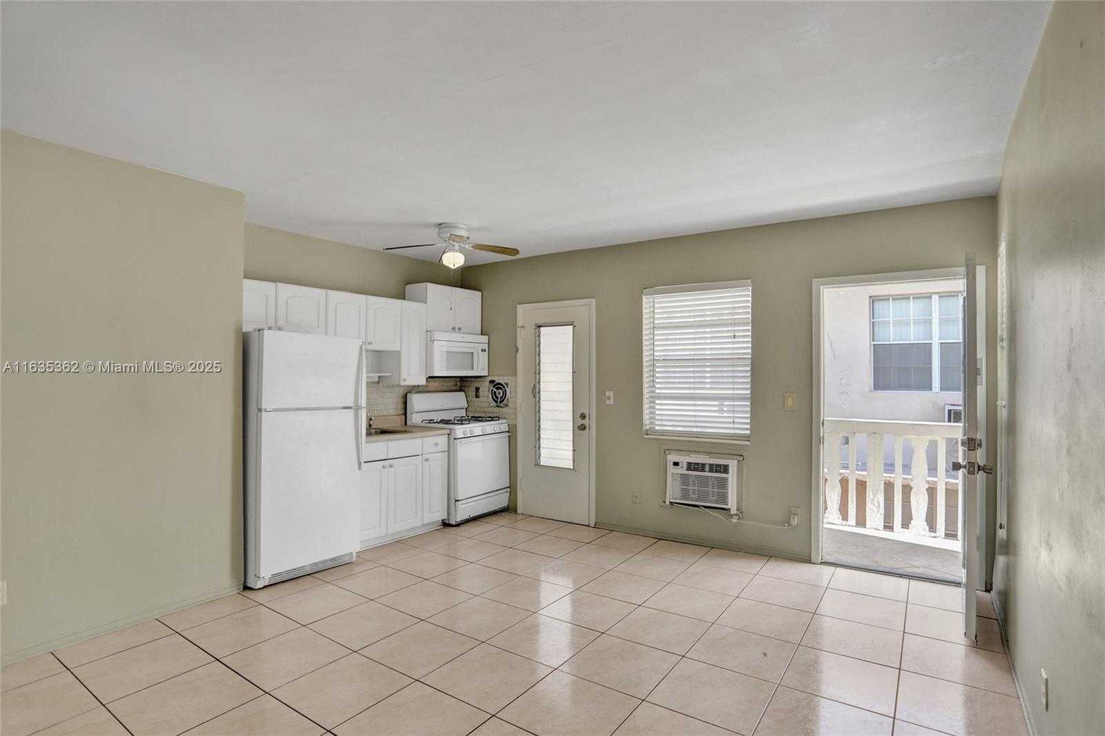 Small Image of 6856 ABBOTT AVE #6, Miami Beach Number 4