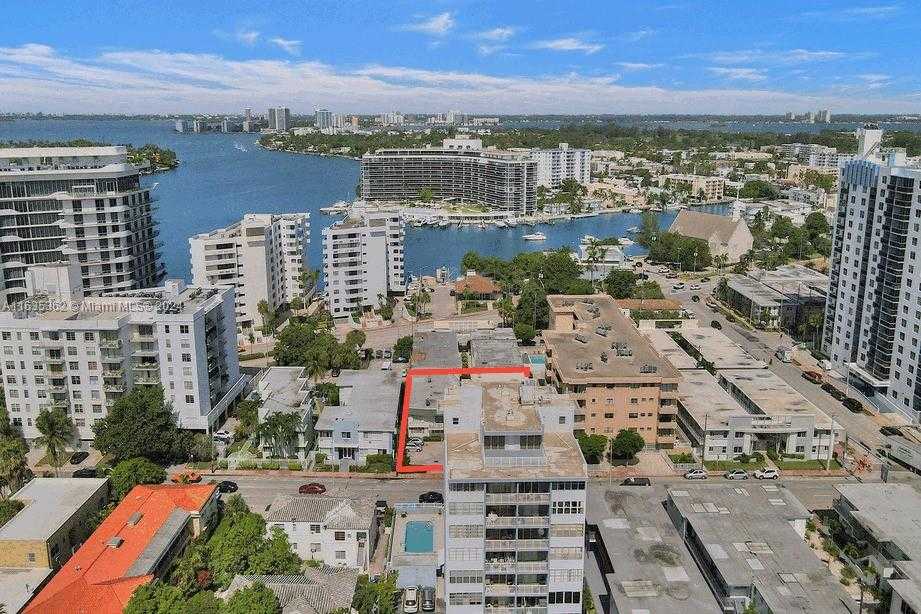 Small Image of 6856 ABBOTT AVE #6, Miami Beach Number 60
