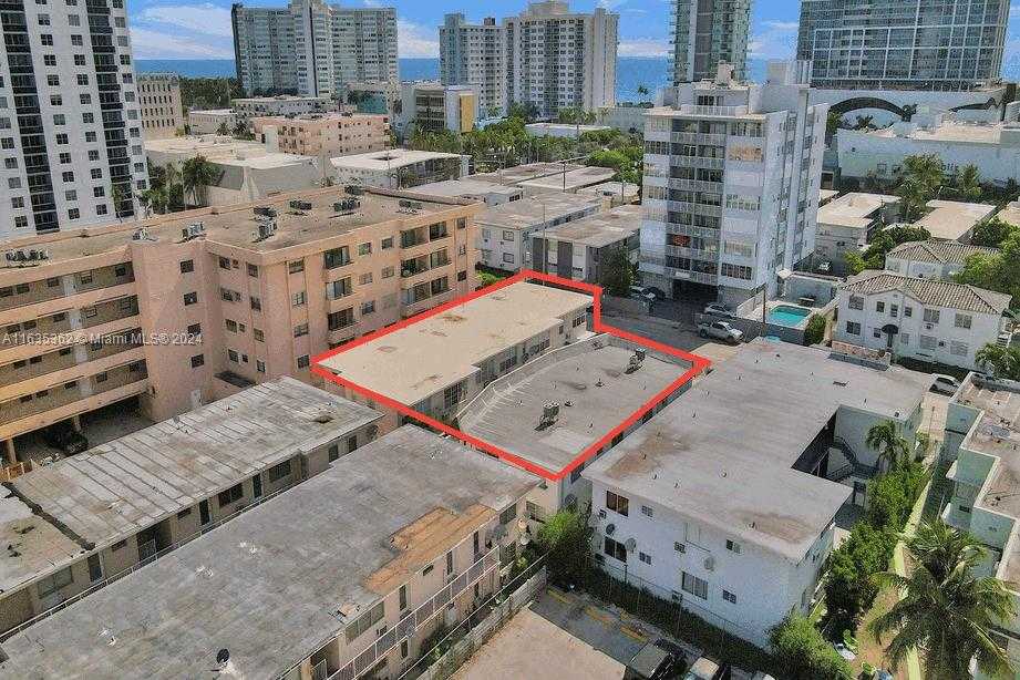 Small Image of 6856 ABBOTT AVE #6, Miami Beach Number 61