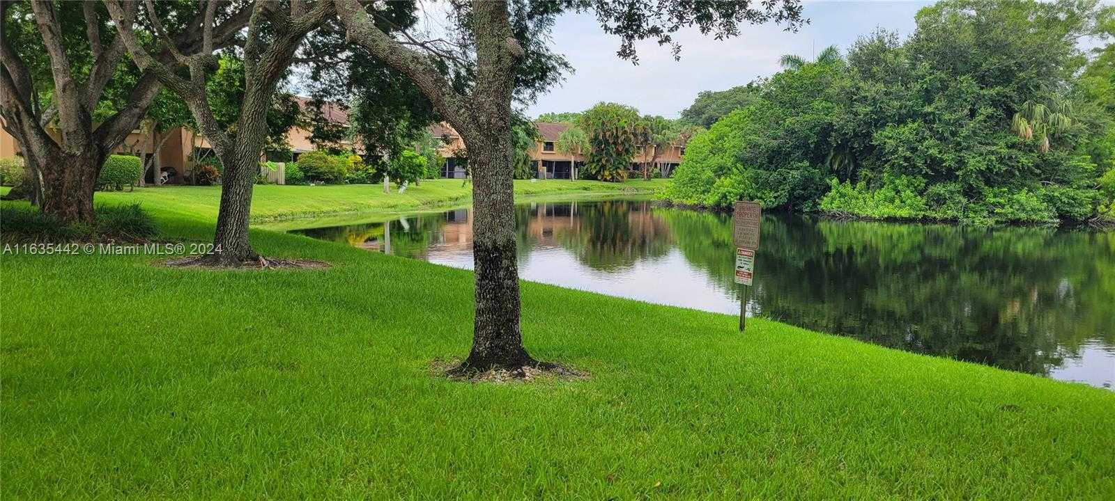 Small Image of 3861 NORTH CARAMBOLA CIR N #2954, Coconut Creek Number 19