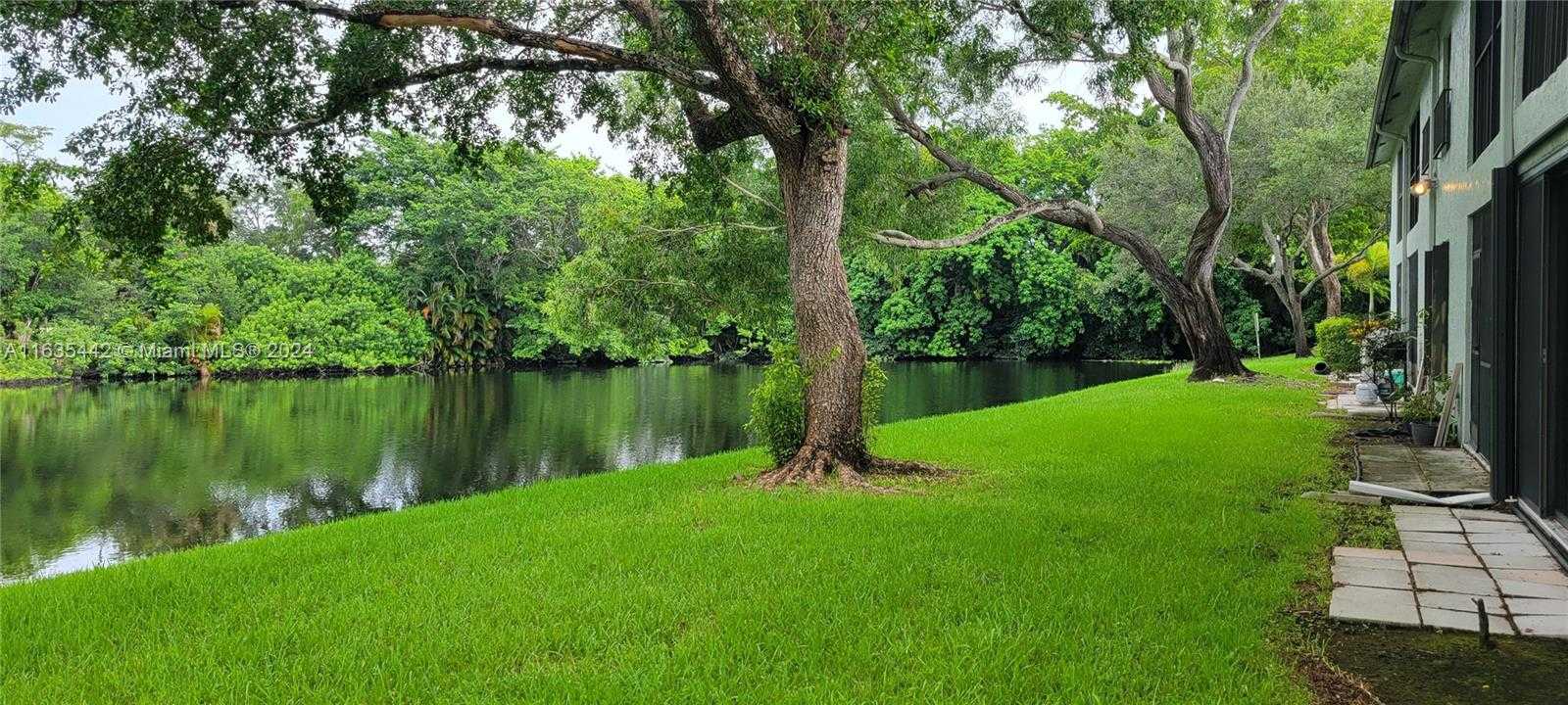 Small Image of 3861 NORTH CARAMBOLA CIR N #2954, Coconut Creek Number 20