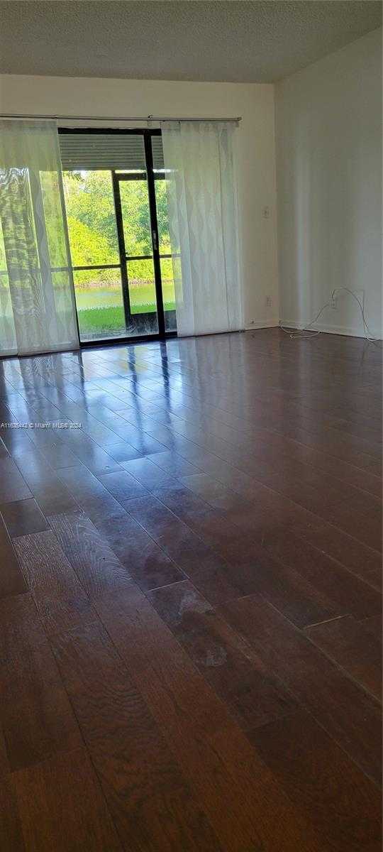 Small Image of 3861 NORTH CARAMBOLA CIR N #2954, Coconut Creek Number 3