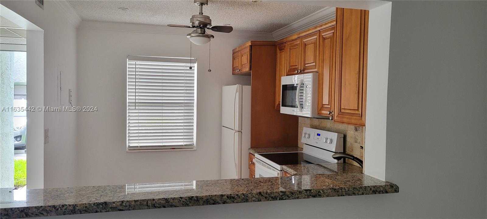 Small Image of 3861 NORTH CARAMBOLA CIR N #2954, Coconut Creek Number 5