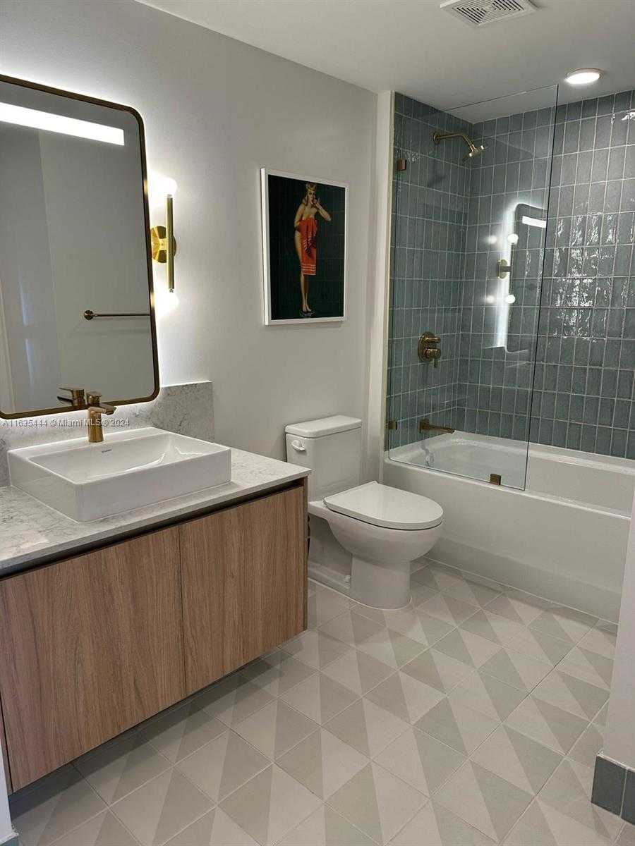 Small Image of 159 NORTH EAST 6 TH STREET #3513, Miami Number 6