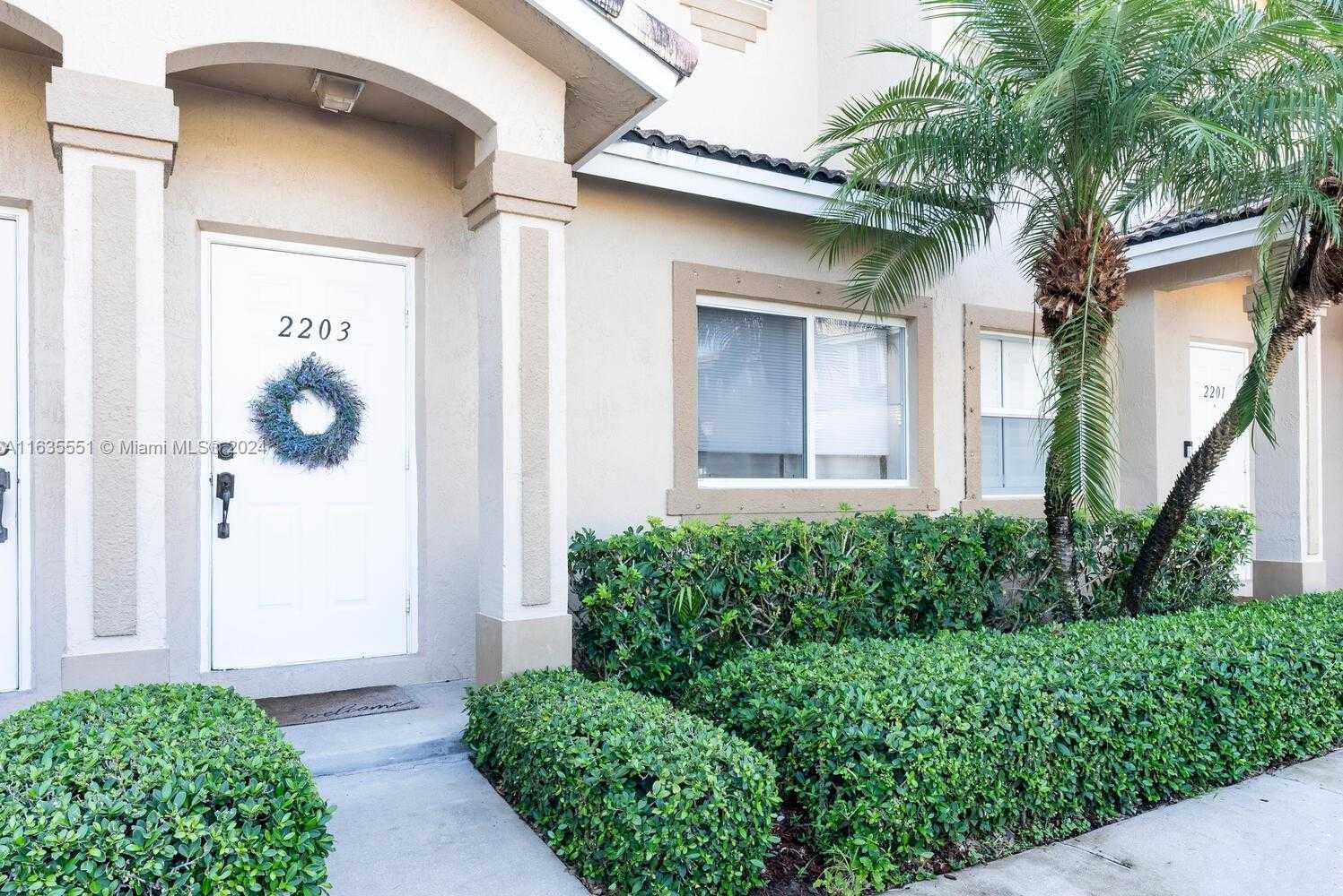 Small Image of 2203 SE 23rd Terrace, Homestead, FL 33035, USA Number 2