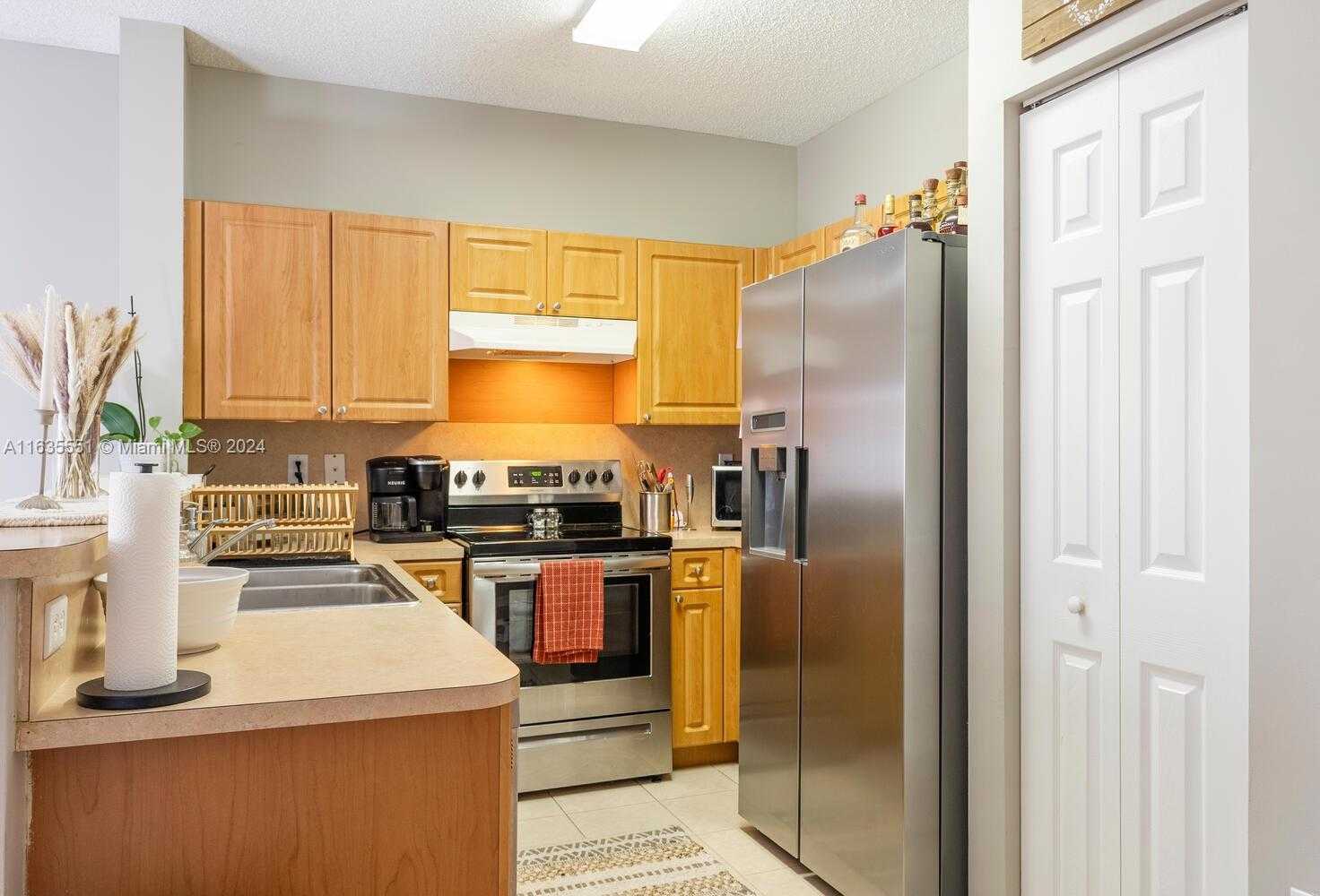 Small Image of 2203 SE 23rd Terrace, Homestead, FL 33035, USA Number 7