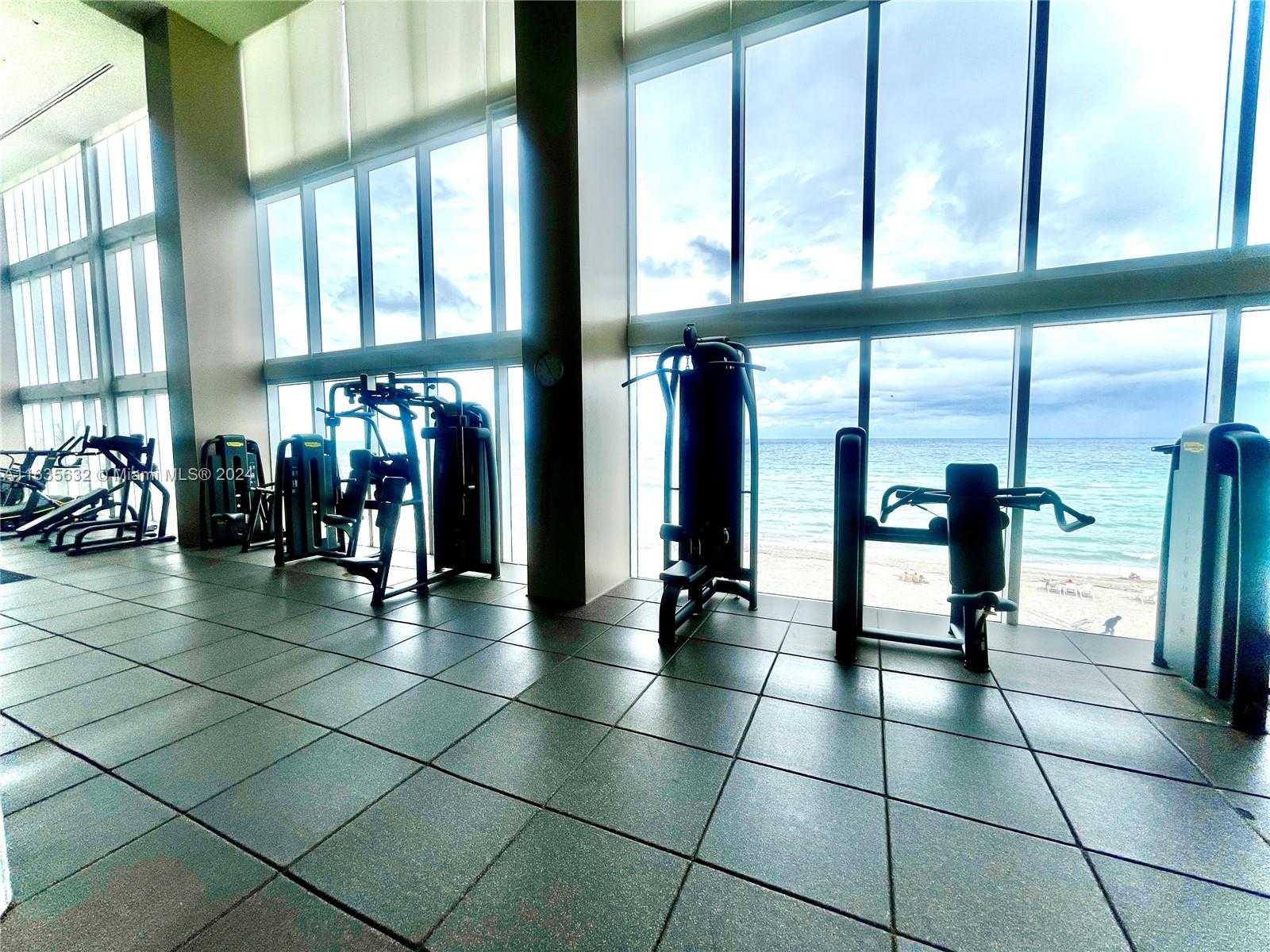 Small Image of 1830 SOUTH OCEAN DR #3812, Hallandale Beach Number 18