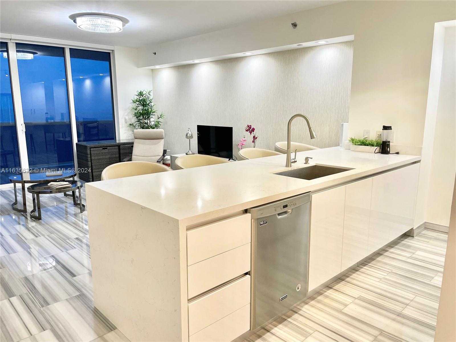 Small Image of 1830 SOUTH OCEAN DR #3812, Hallandale Beach Number 7