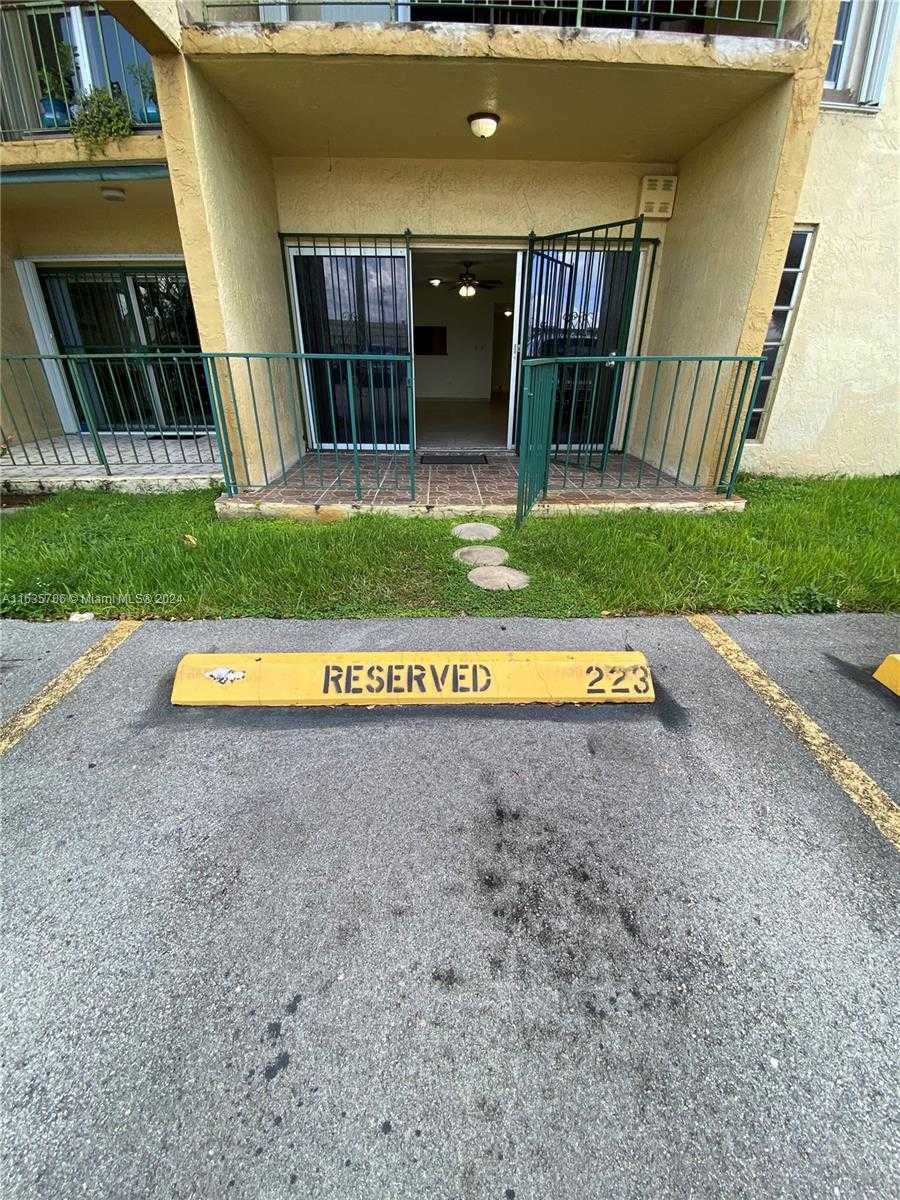 Small Image of 4525 WEST 20 AV #123, Hialeah Number 3