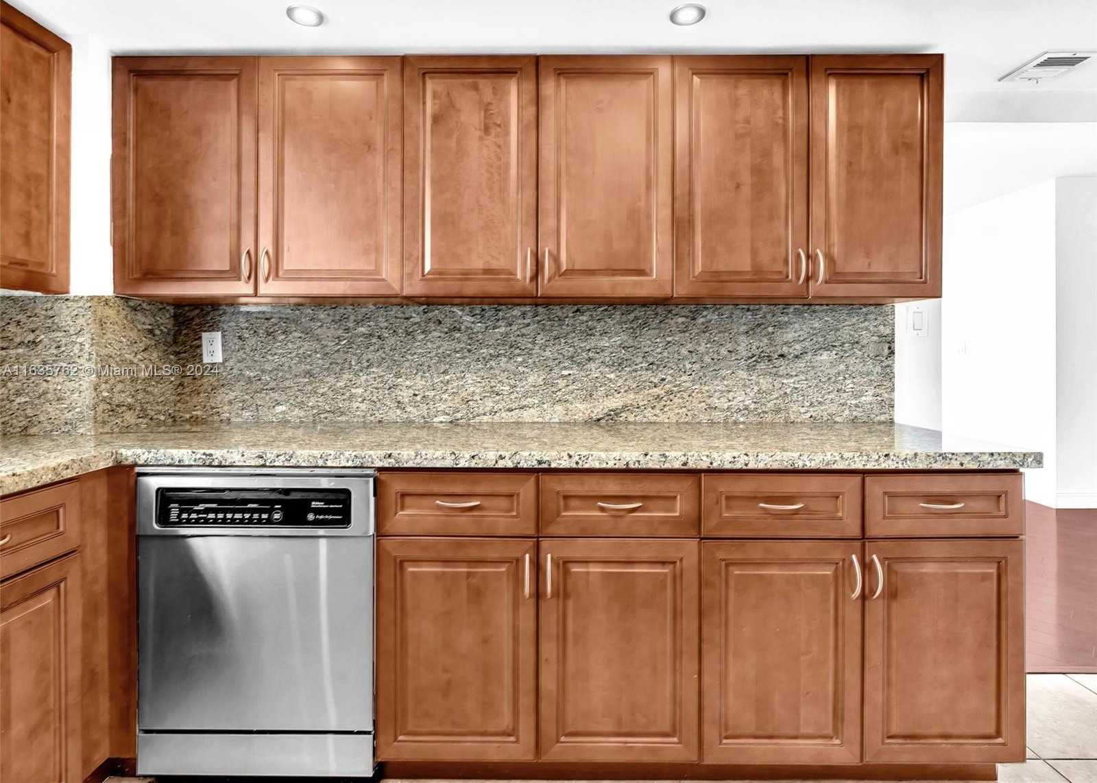 Small Image of 2750 NORTH EAST 183RD ST #1108, Aventura Number 26